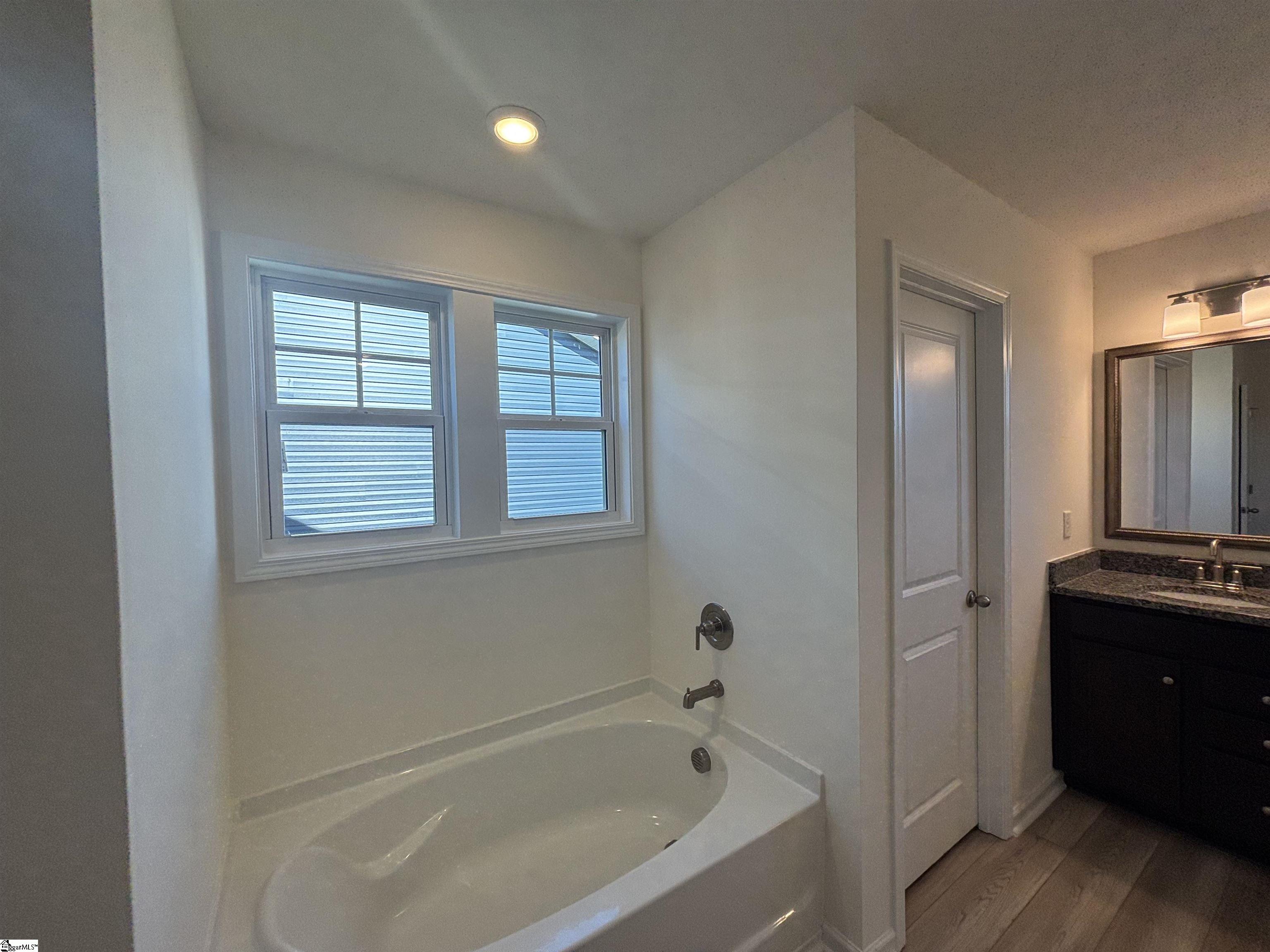 MLS #1569876 image #9