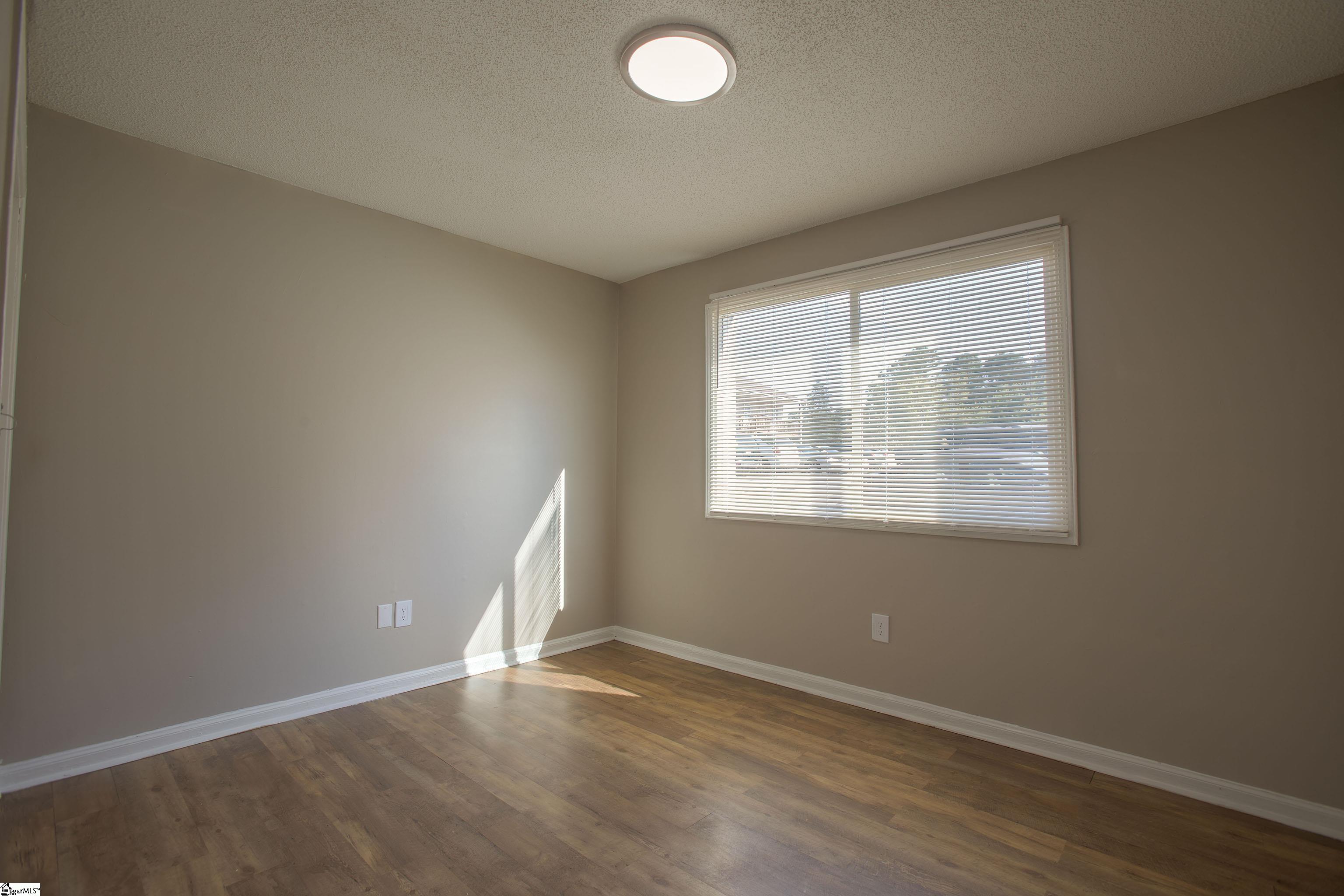 MLS #1569886 image #11