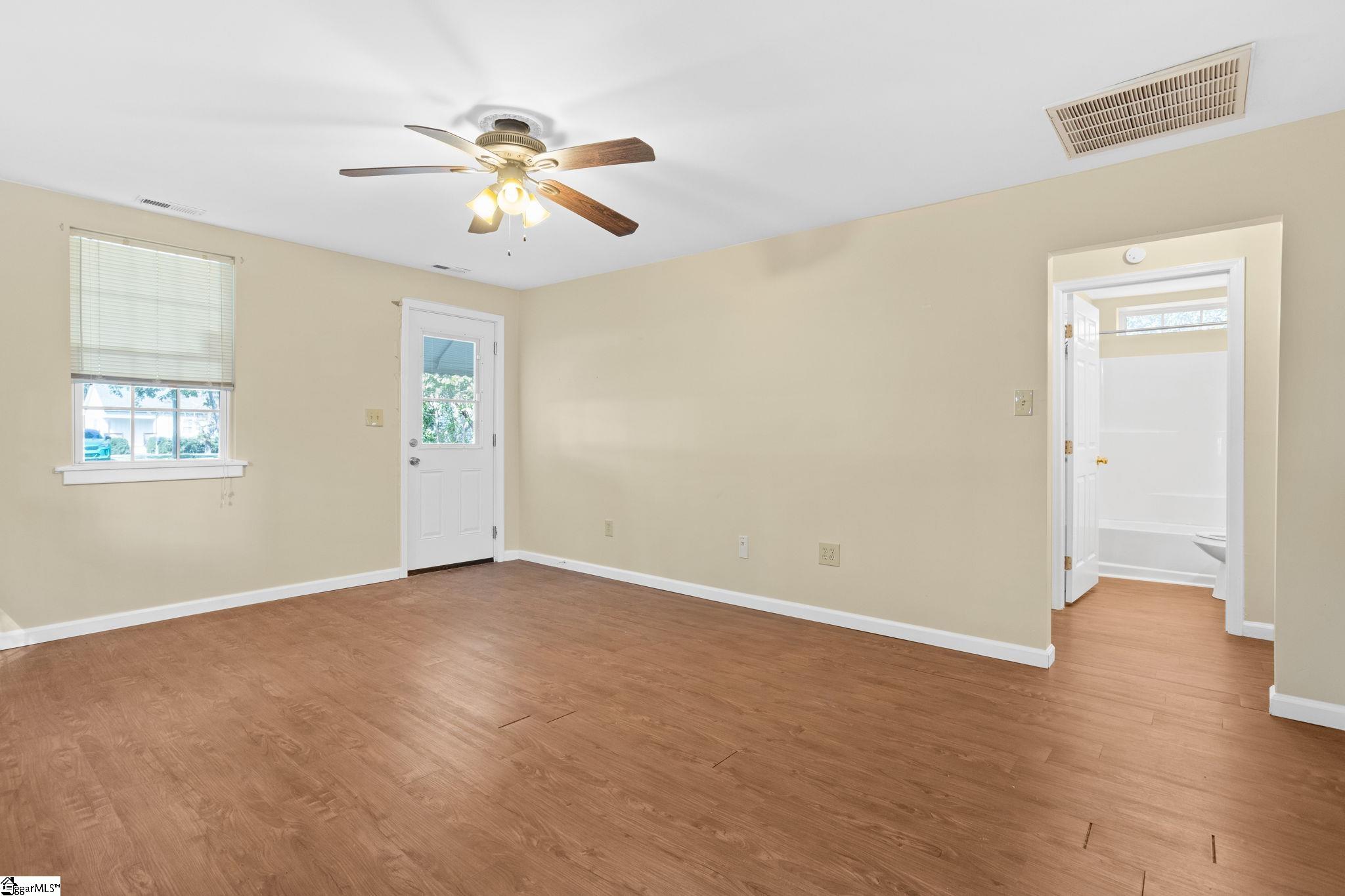 MLS #1569906 image #10