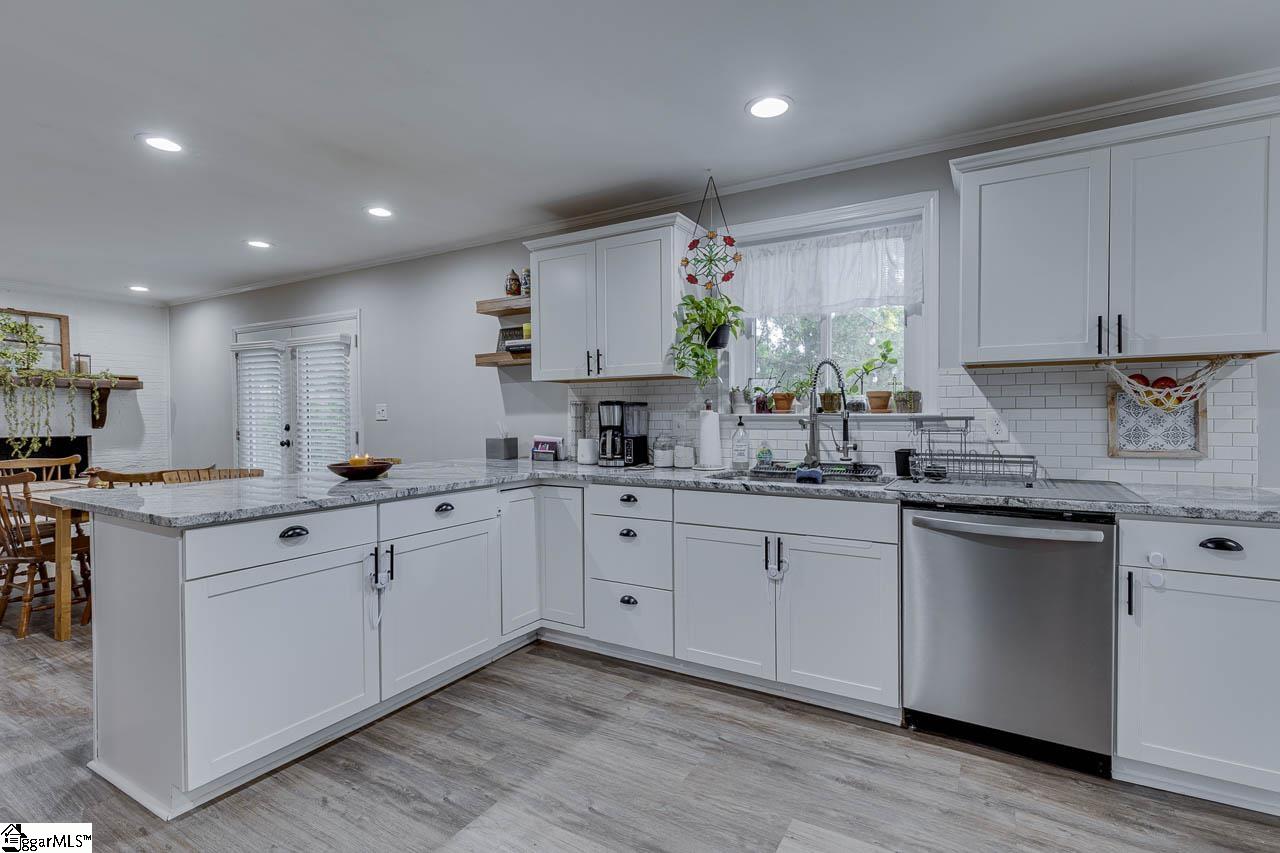 MLS #1569966 image #19