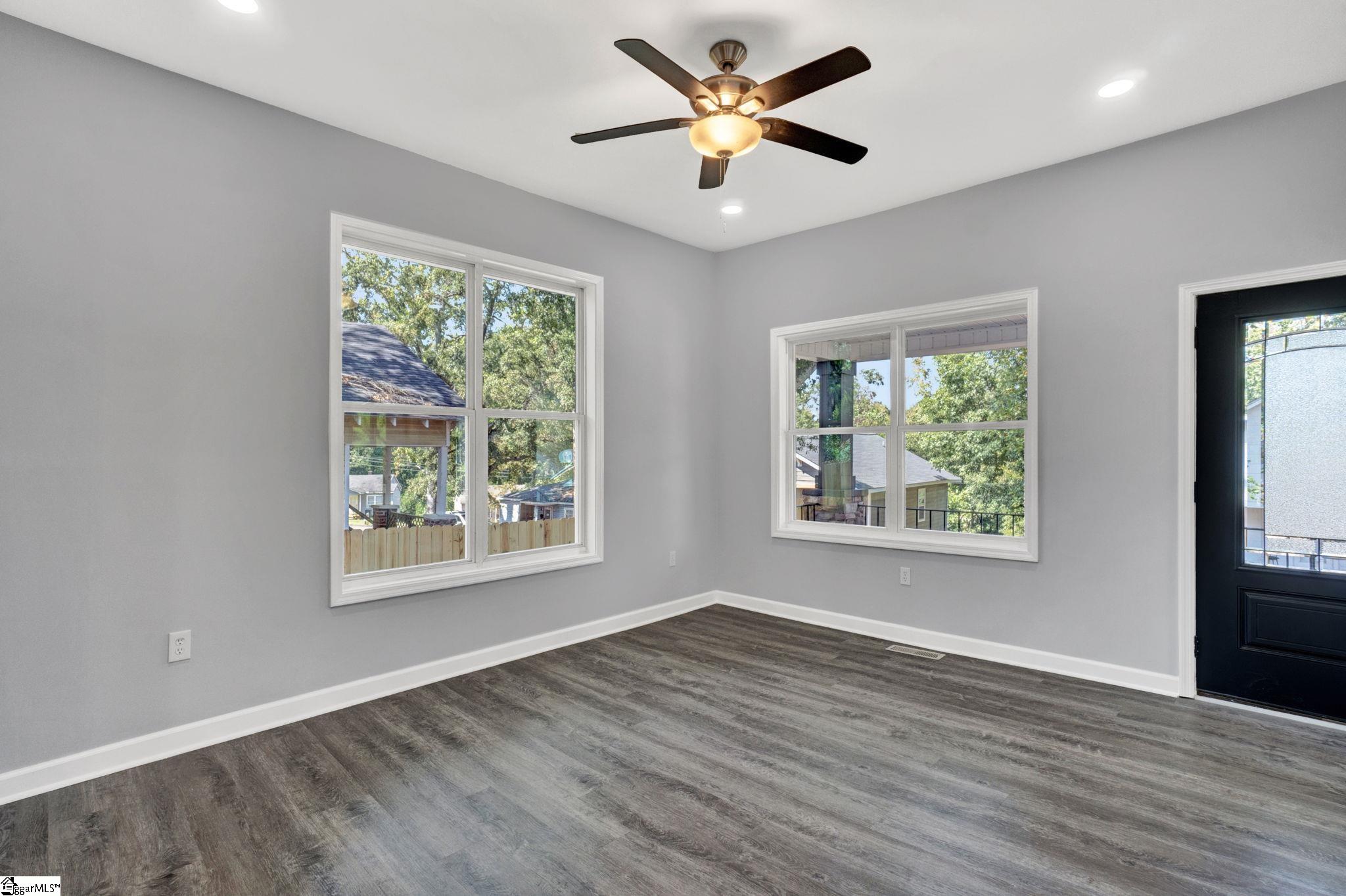 MLS #1569988 image #4