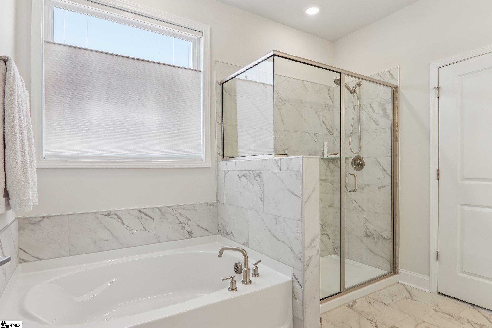 MLS #1570130 image #25