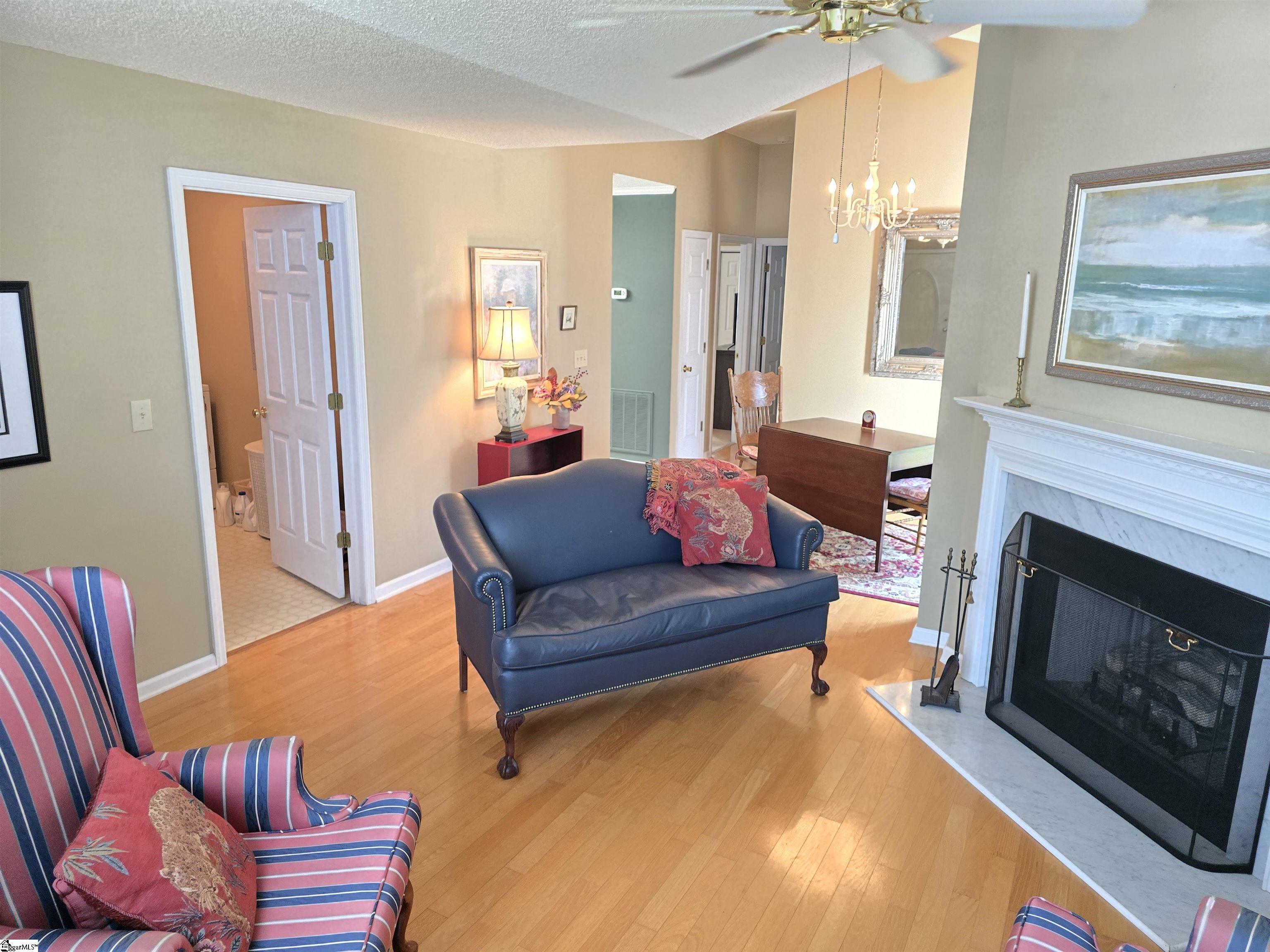 MLS #1570151 image #2