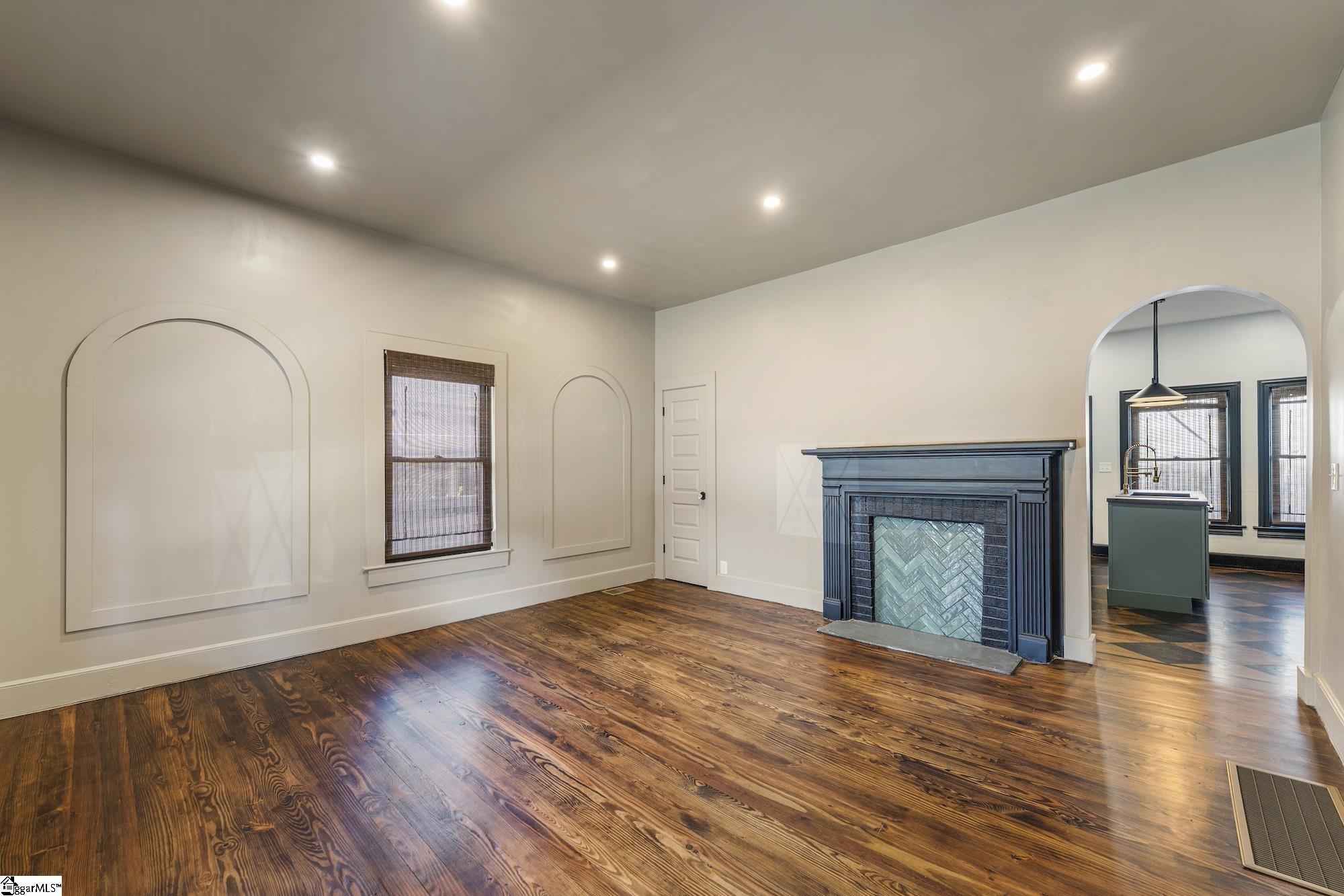 MLS #1570246 image #3