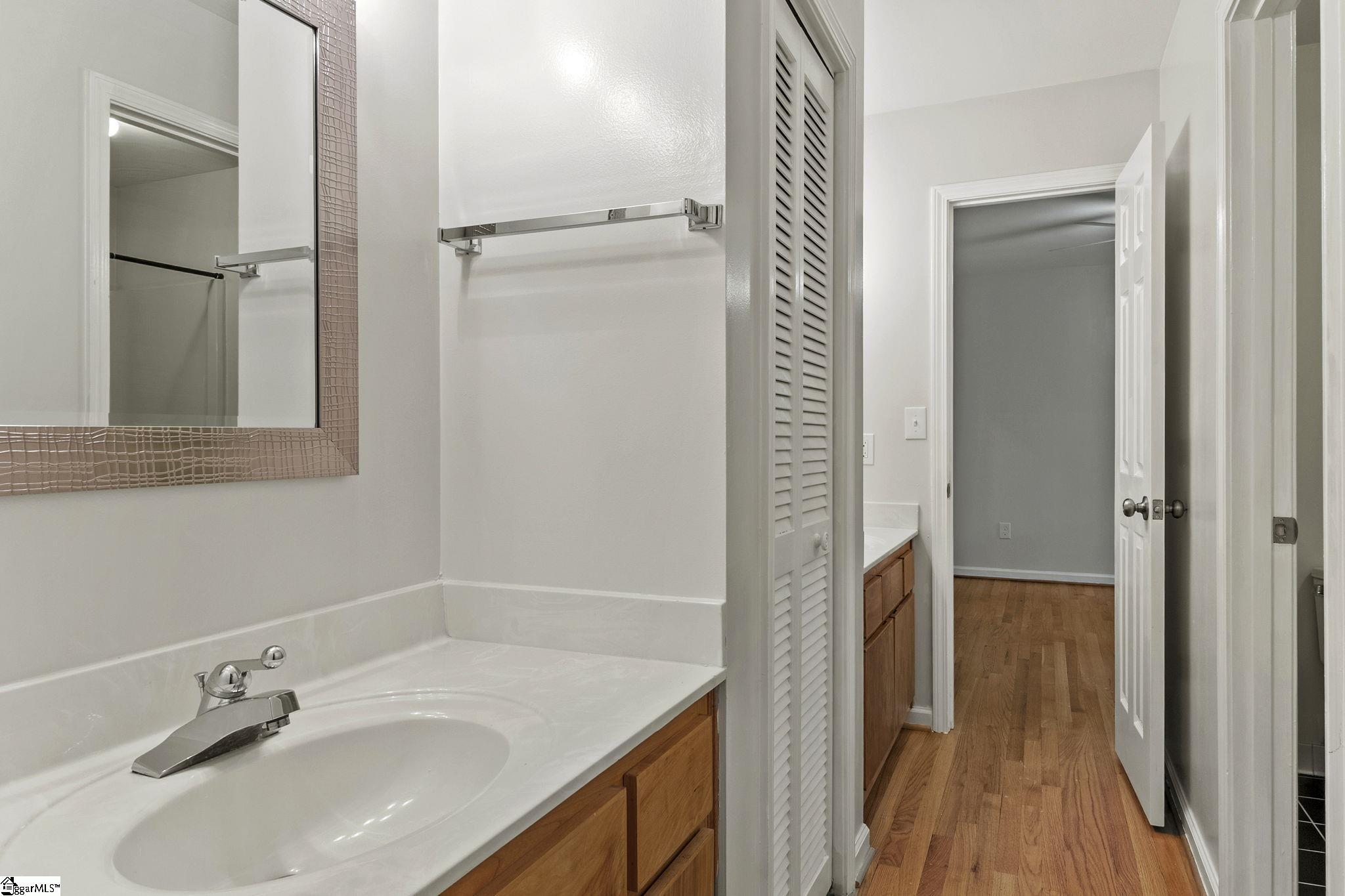 MLS #1570285 image #20