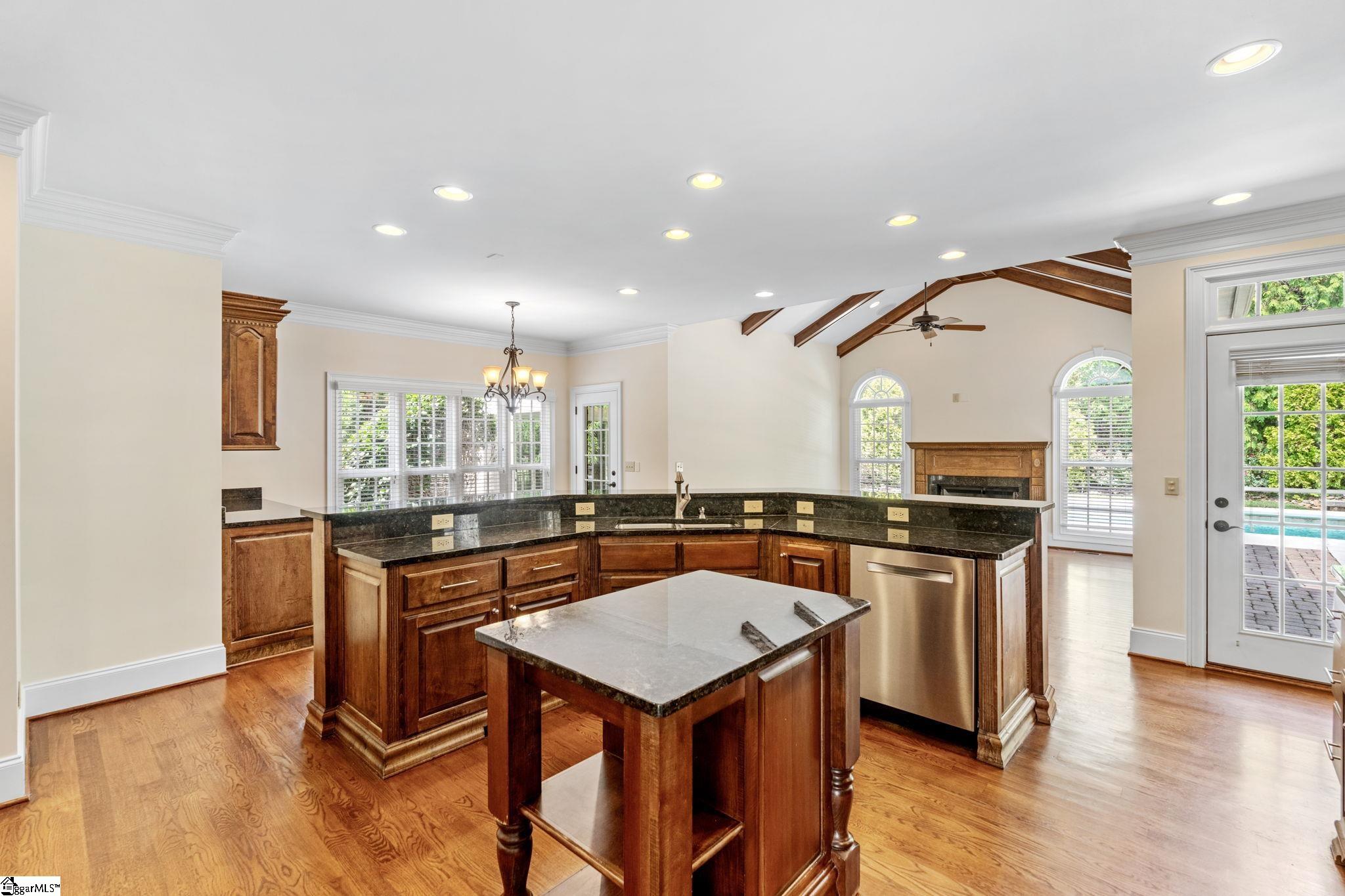 MLS #1570308 image #15