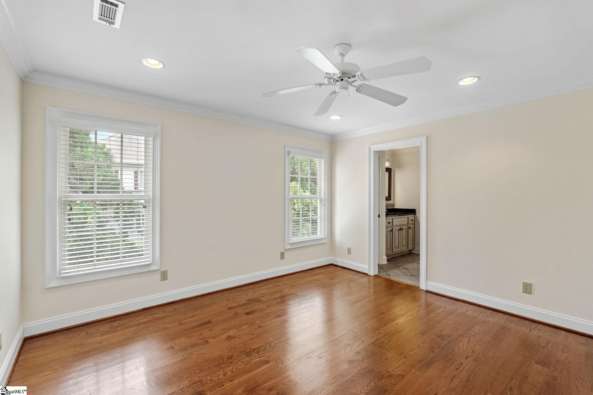 MLS #1570308 image #33