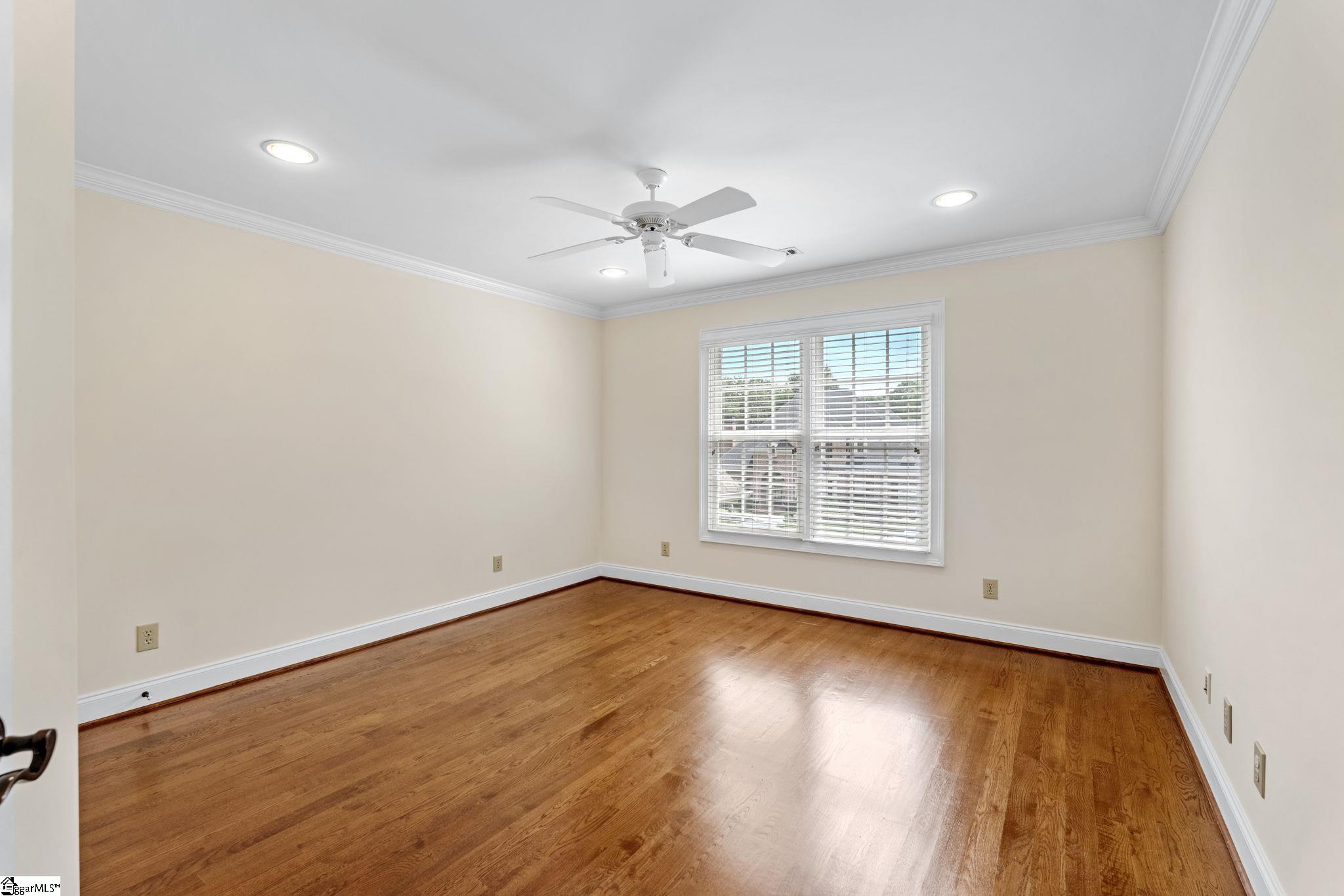 MLS #1570308 image #37