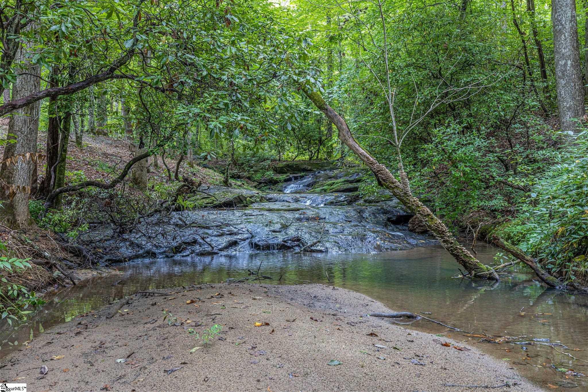 MLS #1570323 image #37