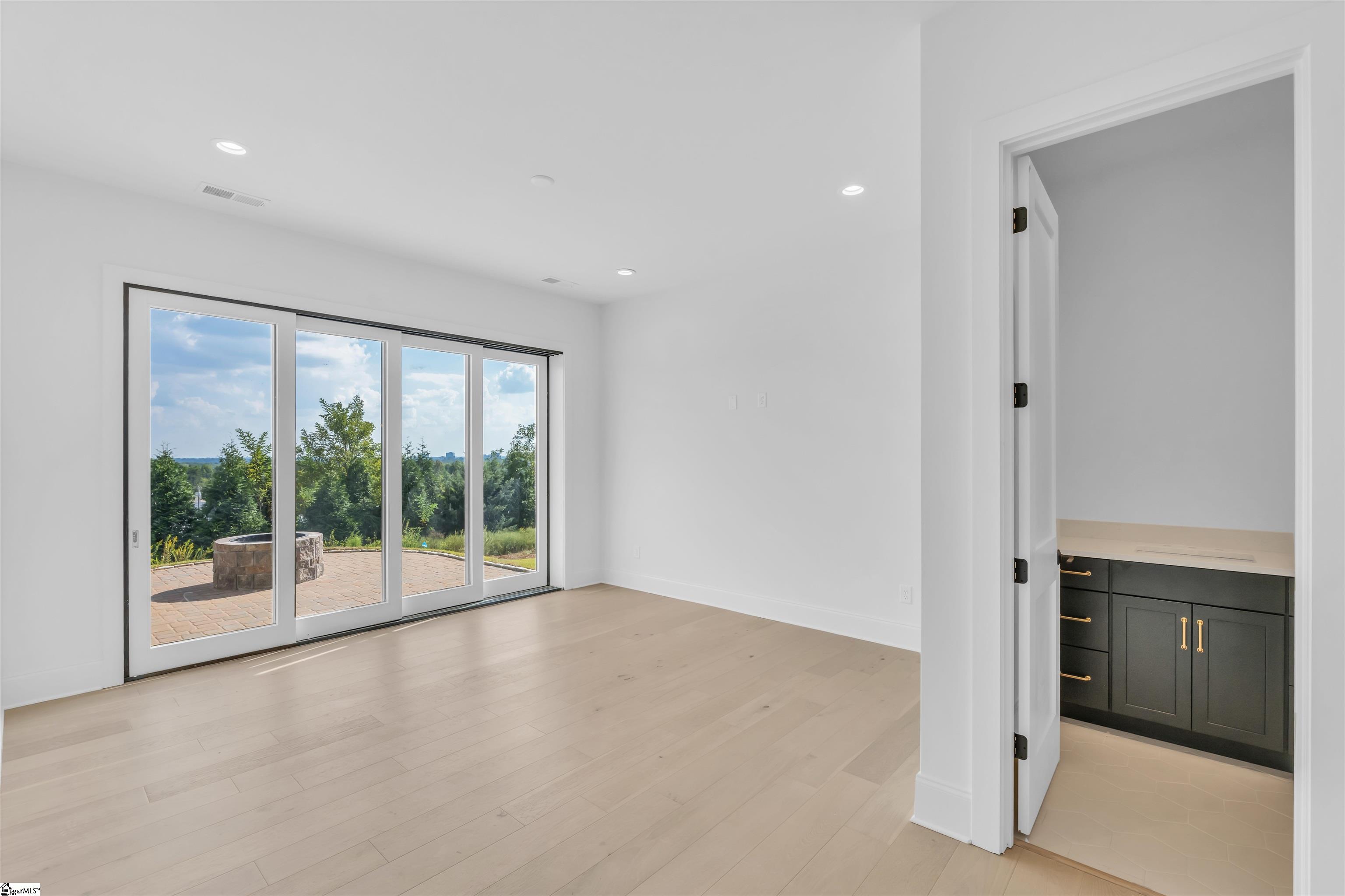 MLS #1570400 image #23