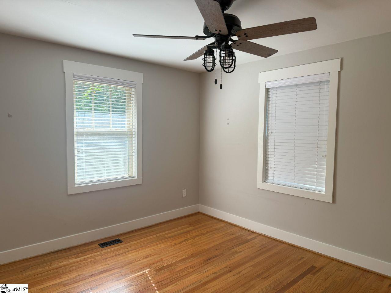 MLS #1570408 image #11