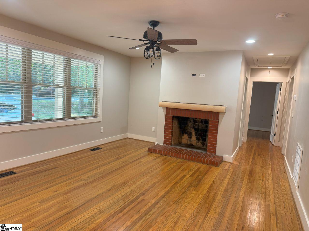 MLS #1570408 image #2