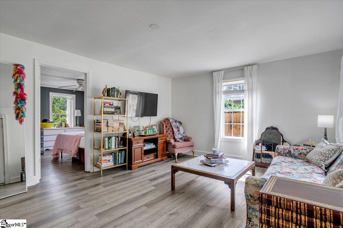 MLS #1570415 image #2