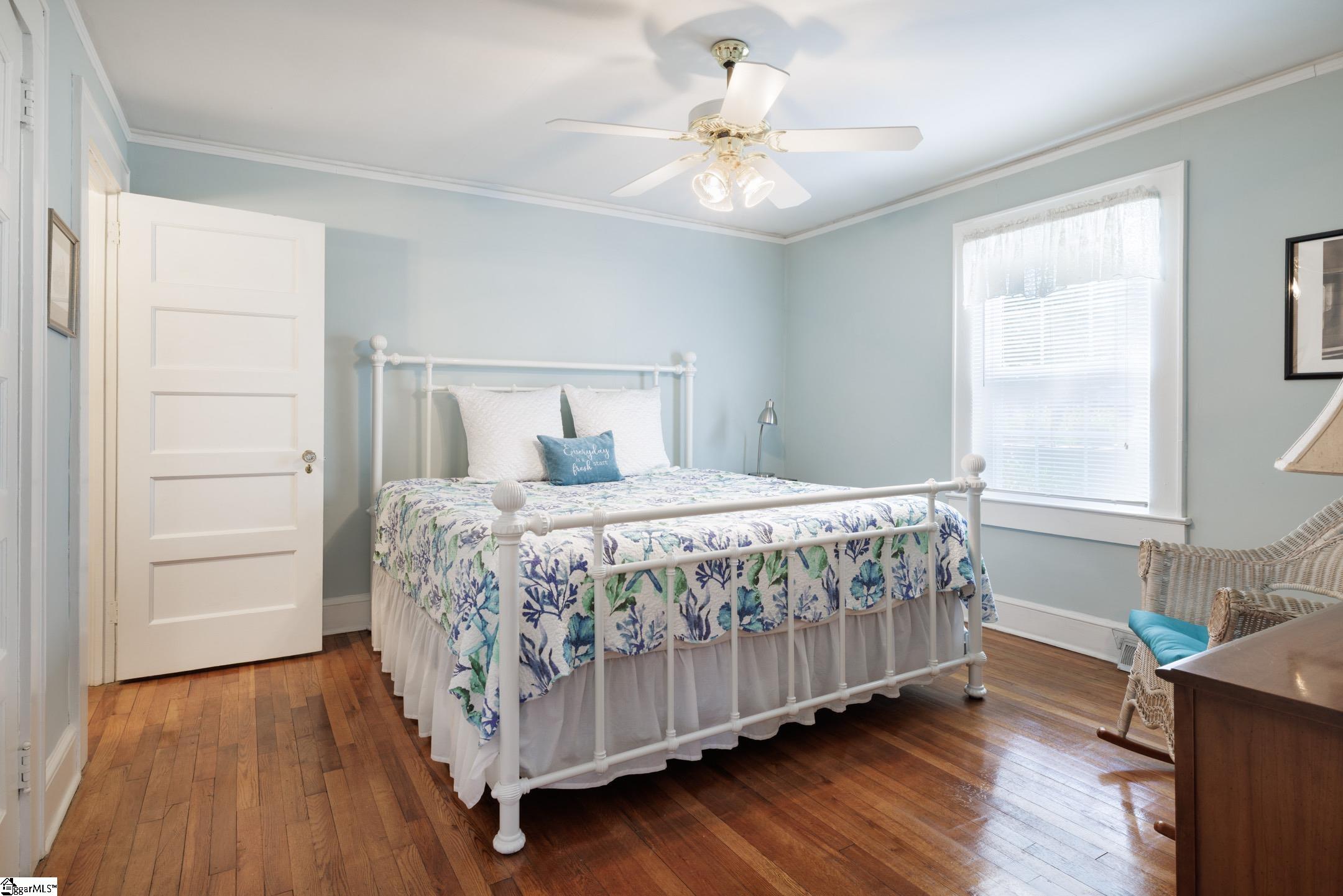 MLS #1570432 image #24