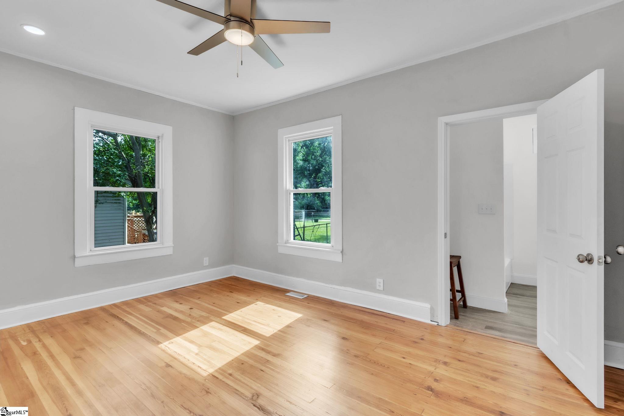 MLS #1570448 image #14