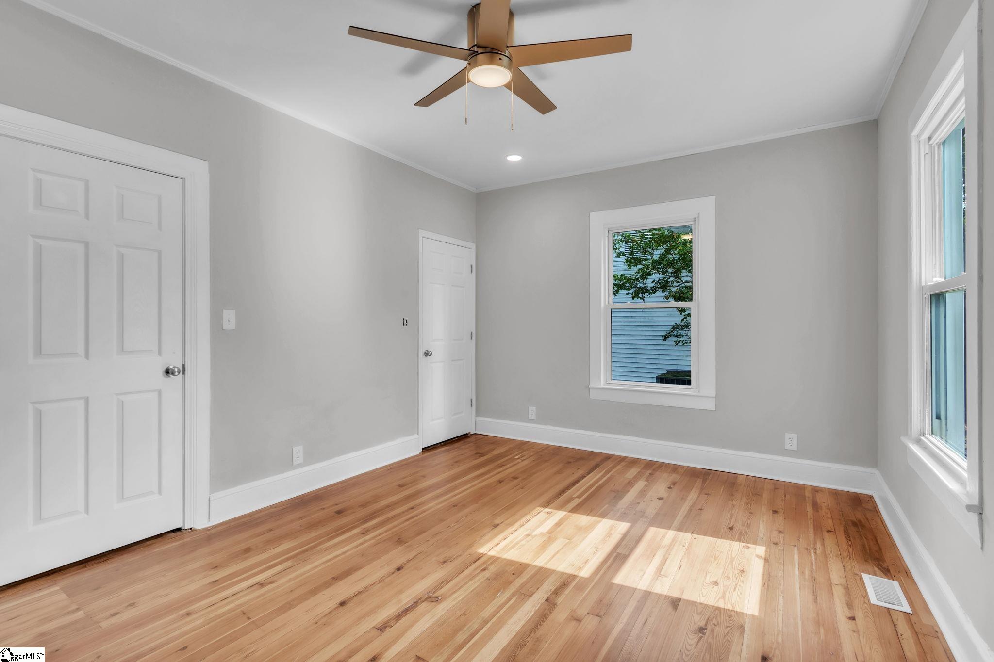 MLS #1570448 image #16