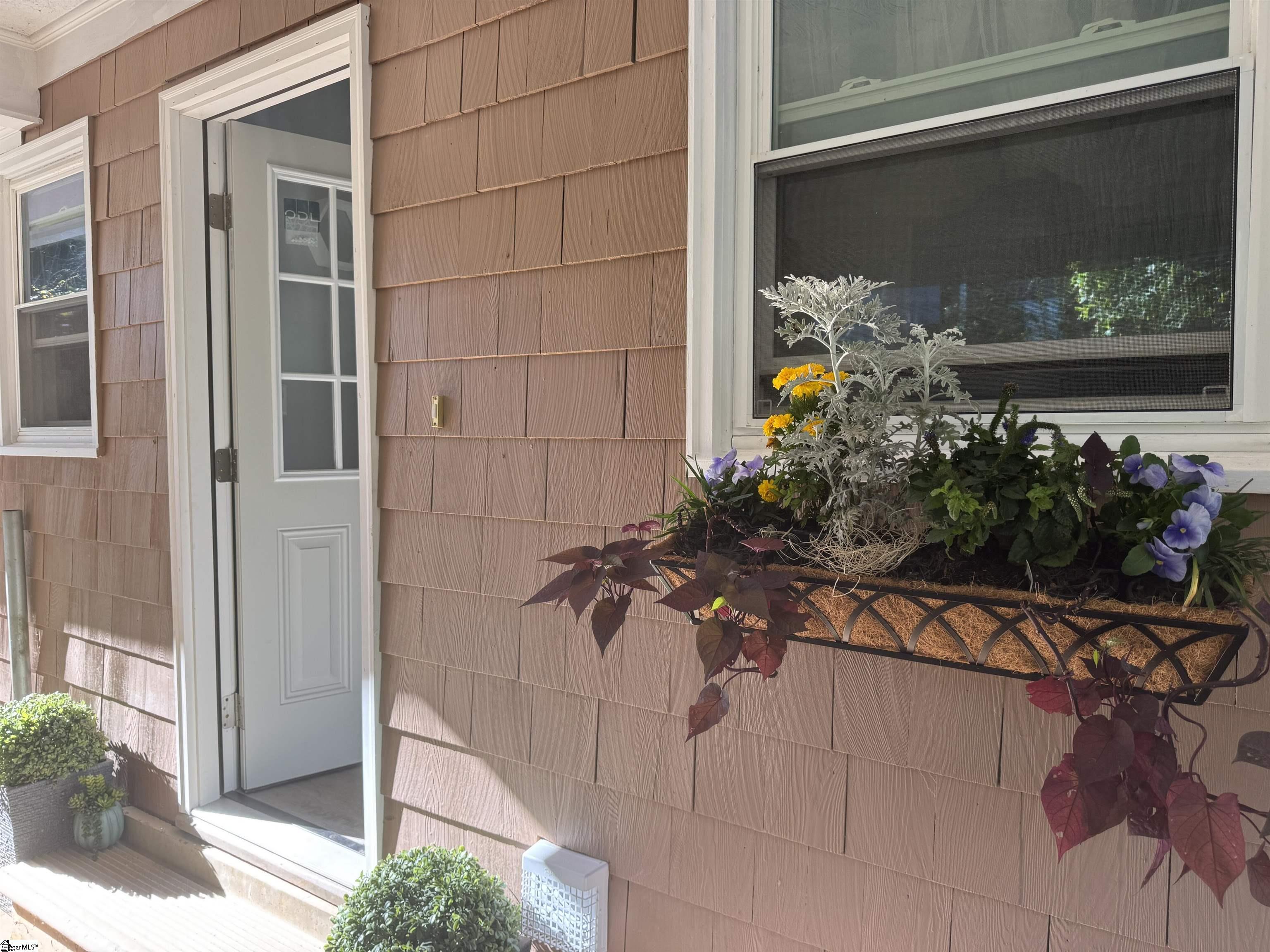 MLS #1570514 image #35