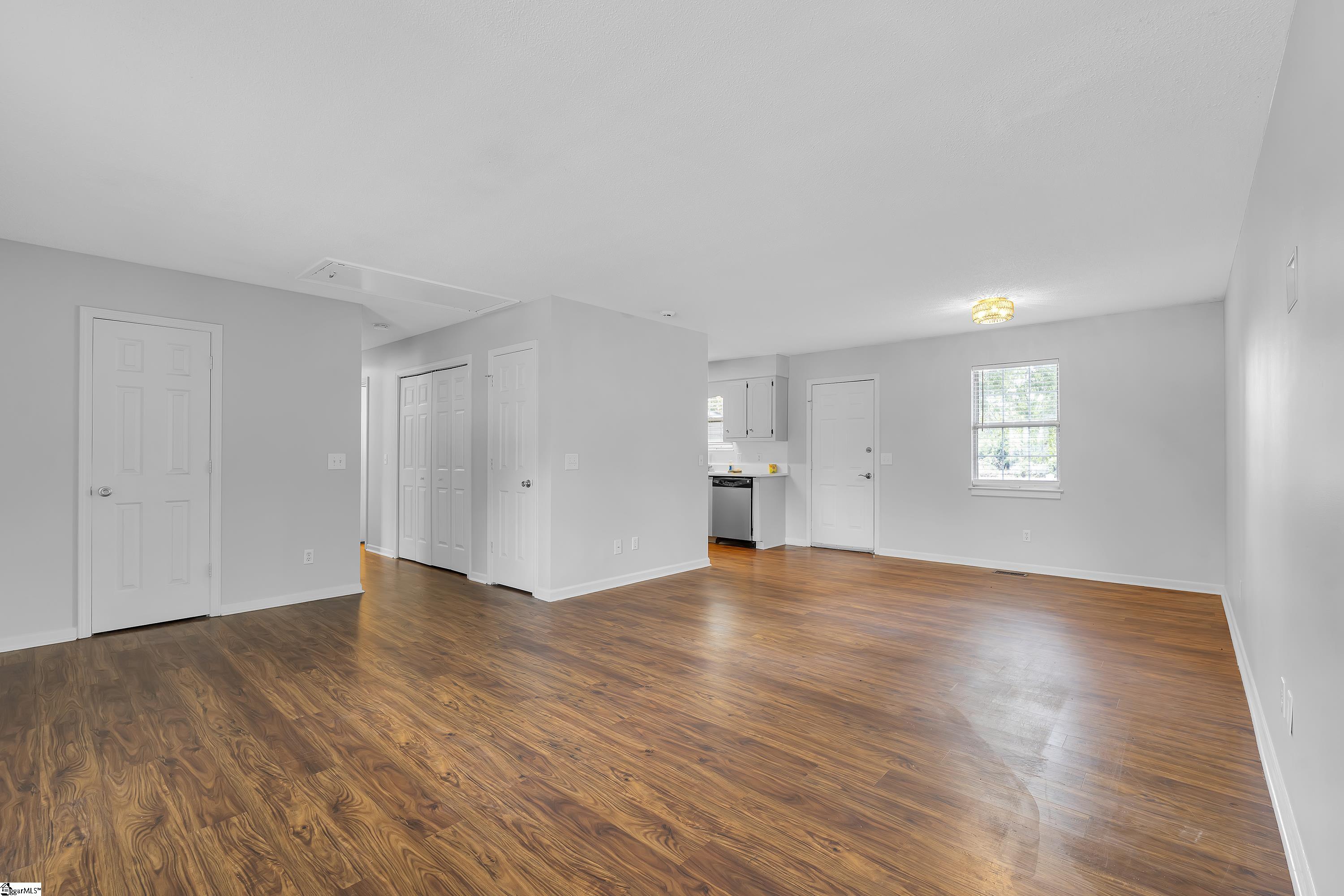 MLS #1570586 image #2