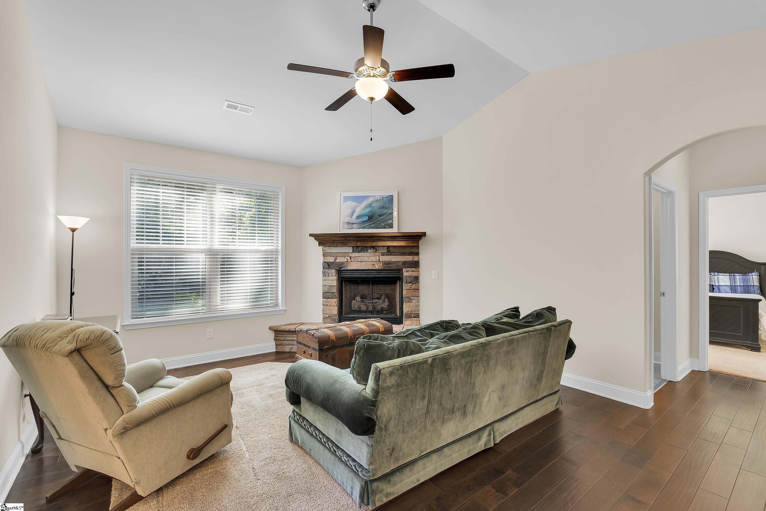 MLS #1570653 image #6