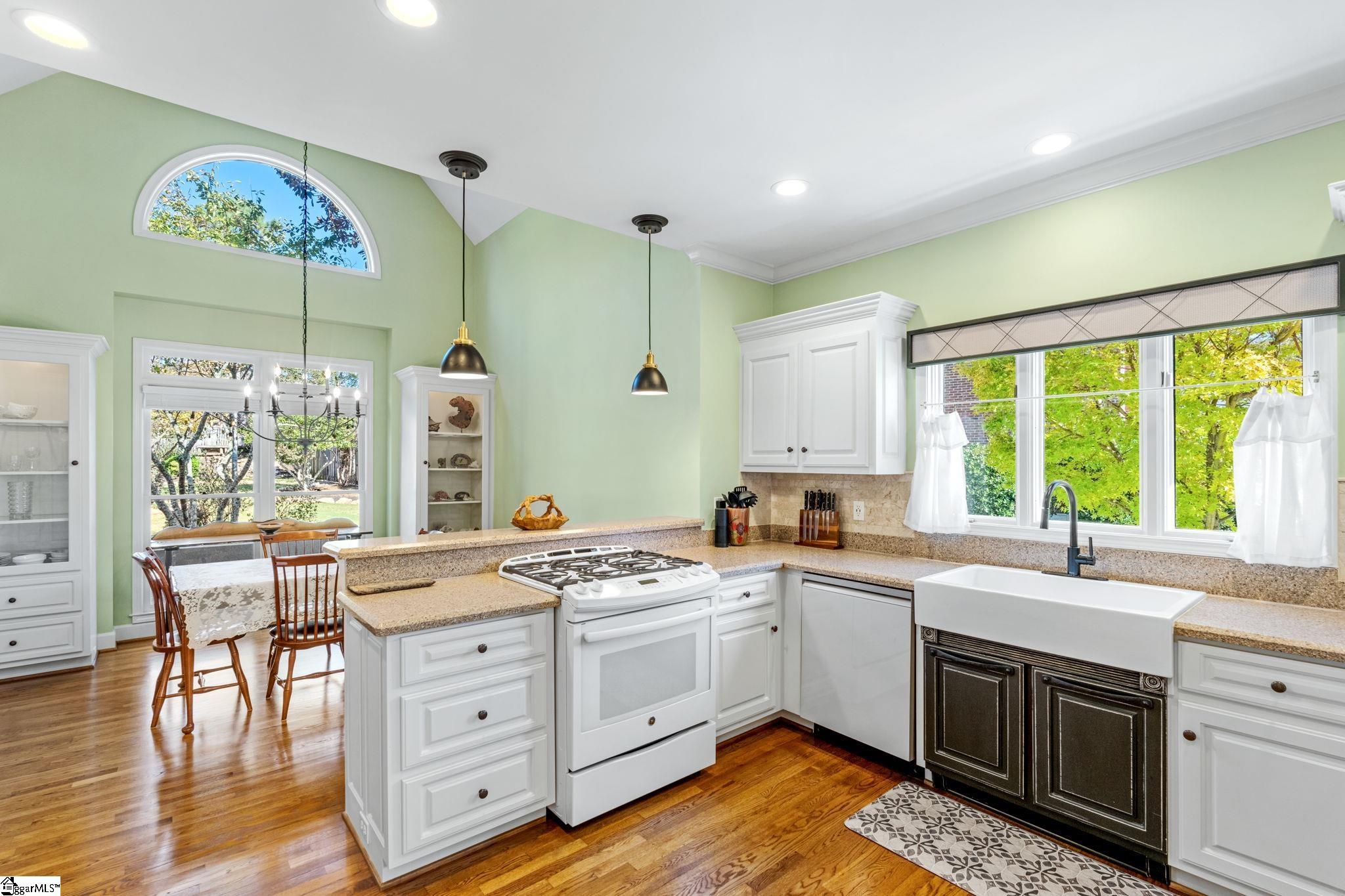 MLS #1570755 image #10