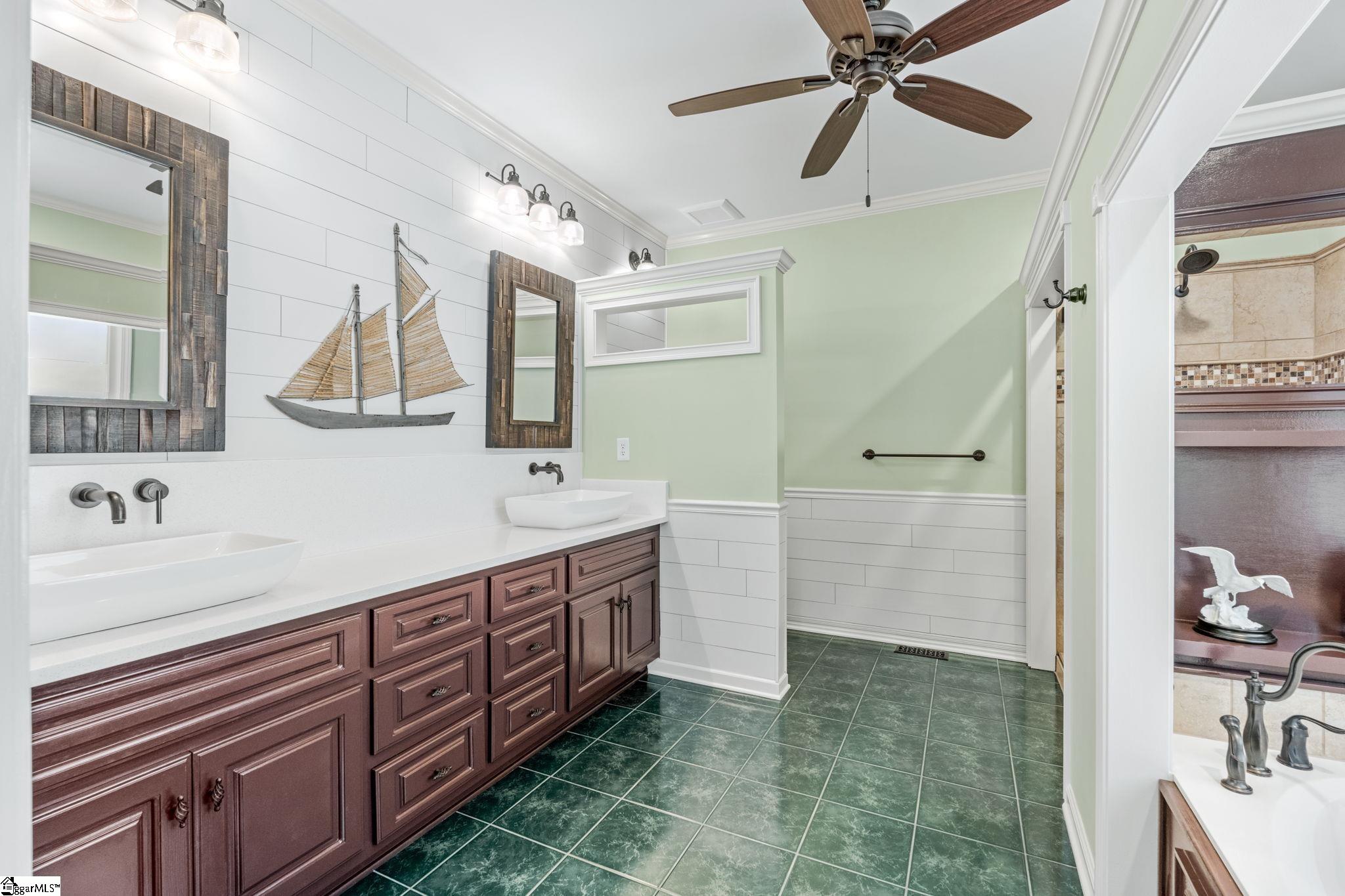 MLS #1570755 image #14