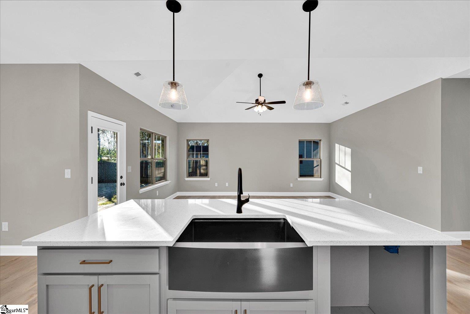 MLS #1570782 image #9