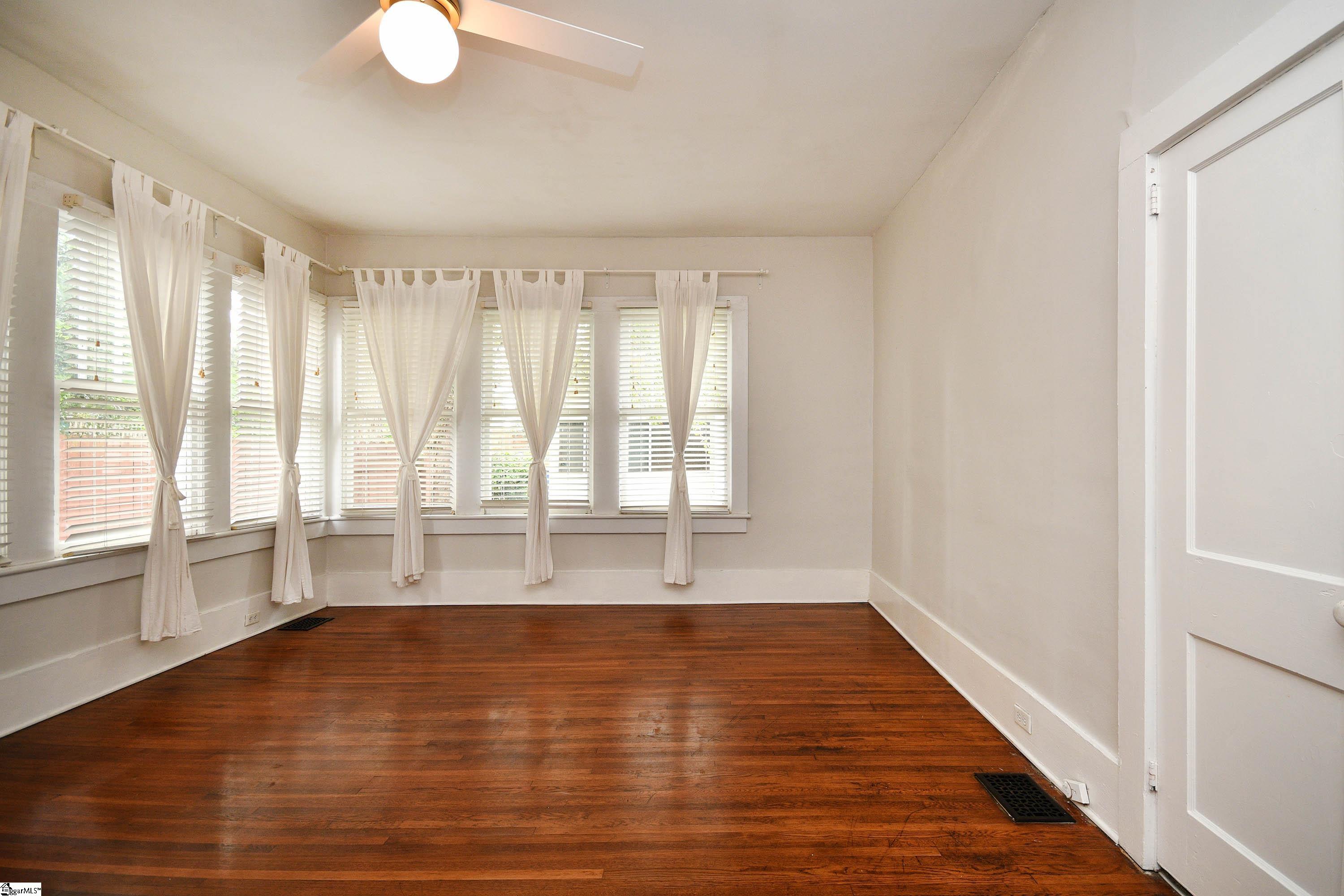 MLS #1570895 image #17