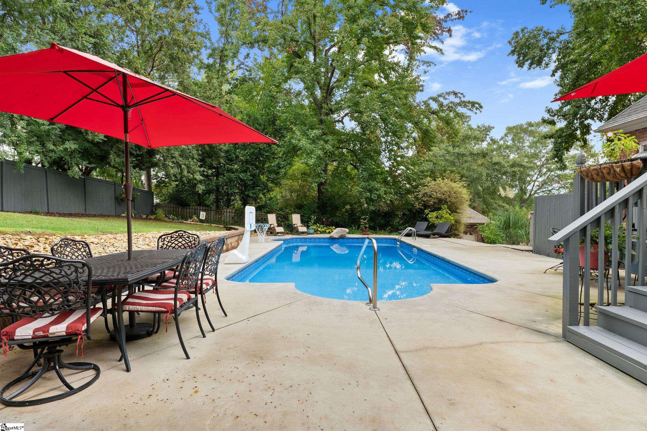 MLS #1570953 image #42