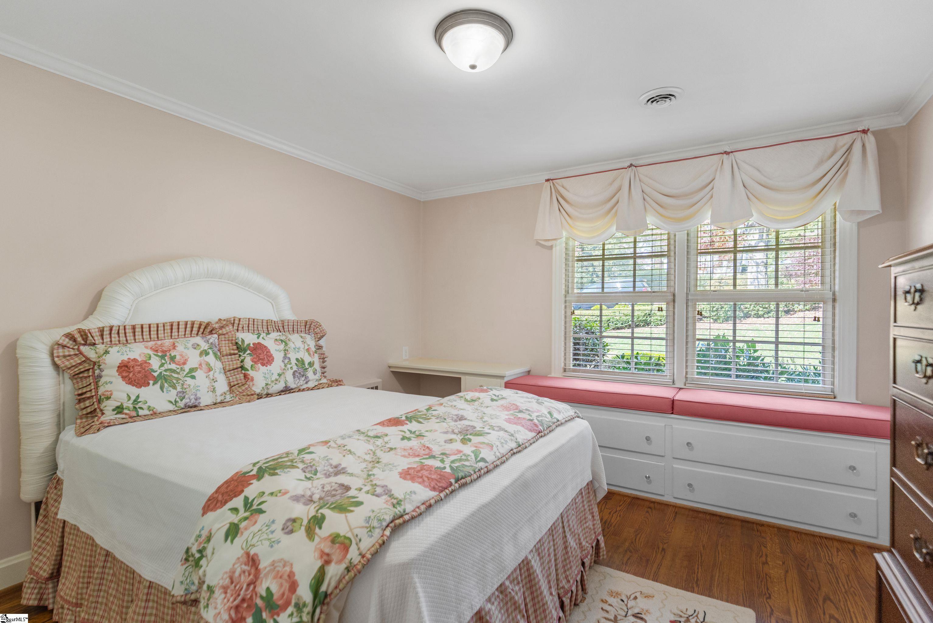 MLS #1571010 image #24