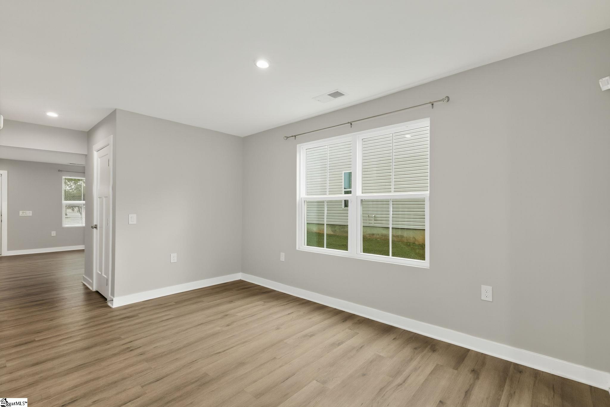 MLS #1571036 image #9