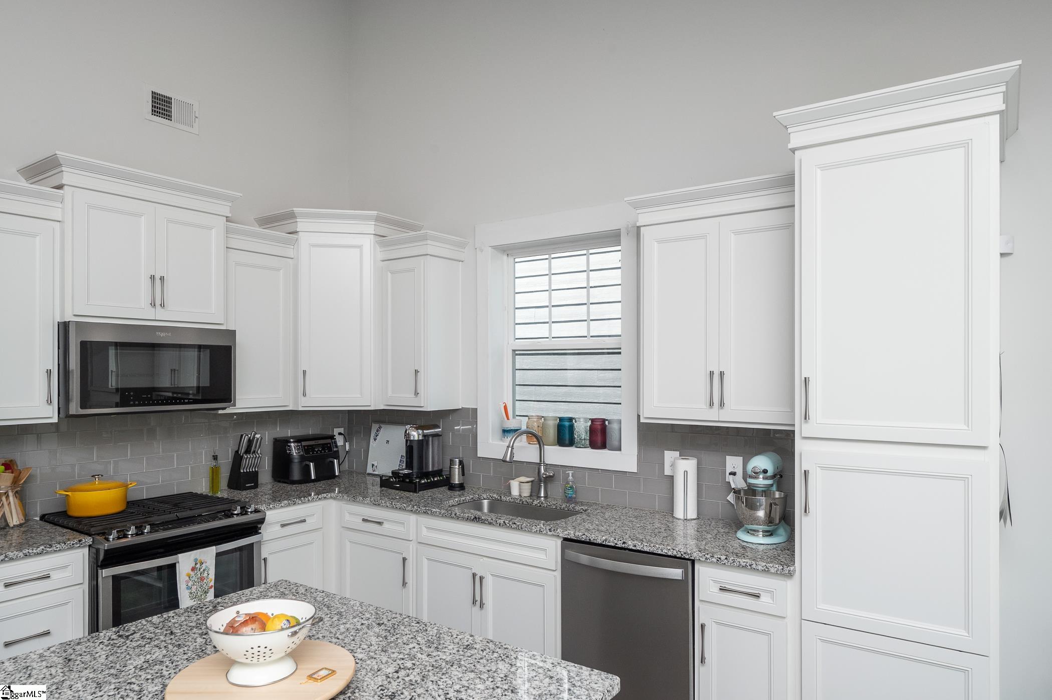 MLS #1571152 image #10