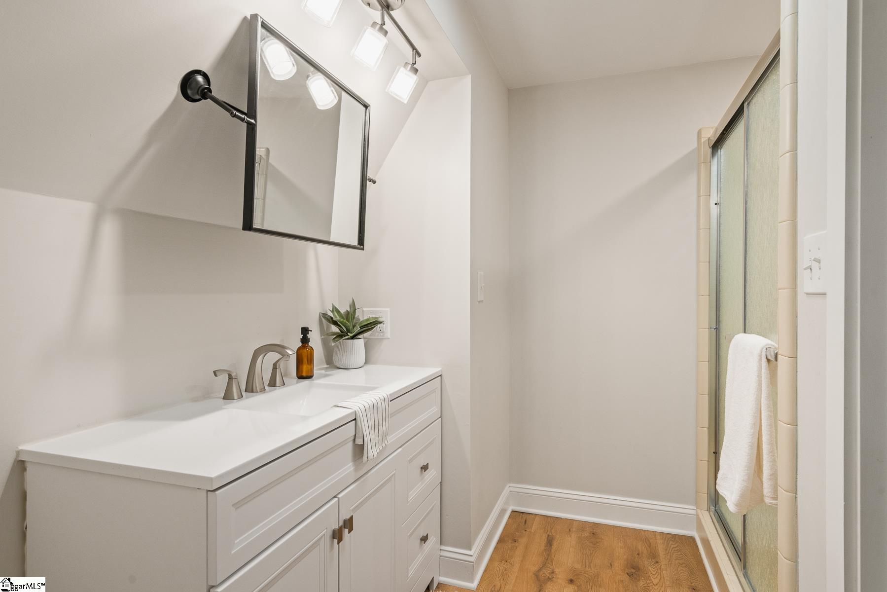 MLS #1571218 image #23