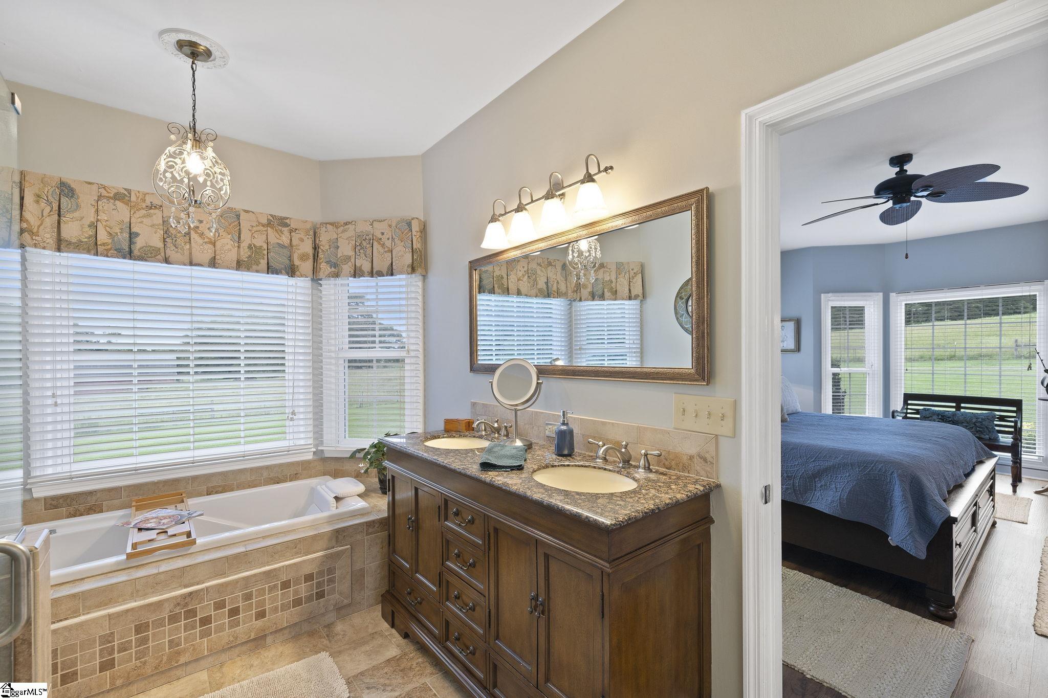 MLS #1571342 image #22