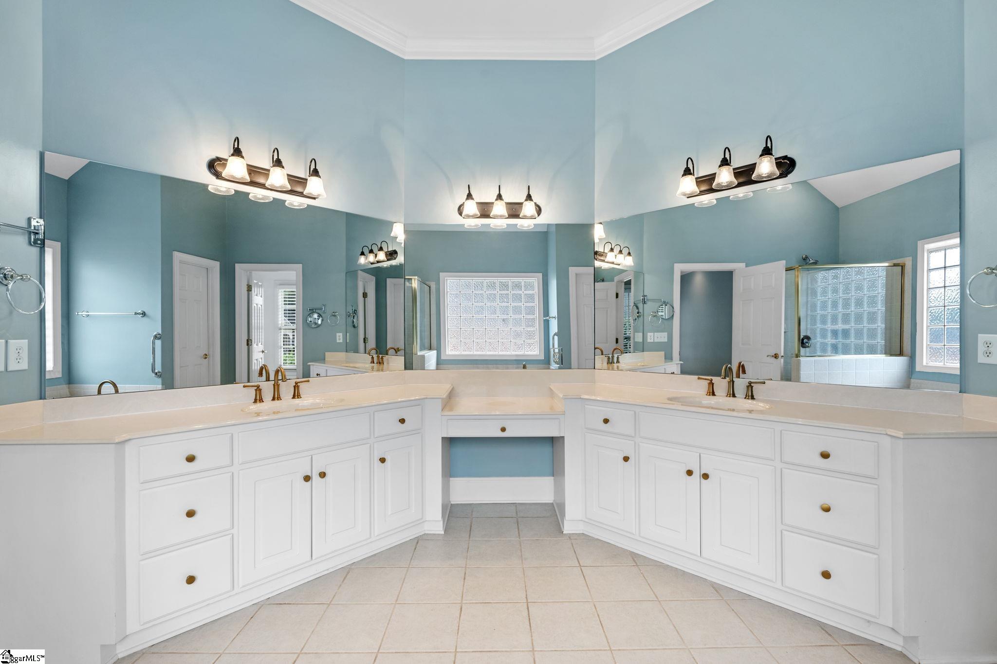 MLS #1571453 image #10