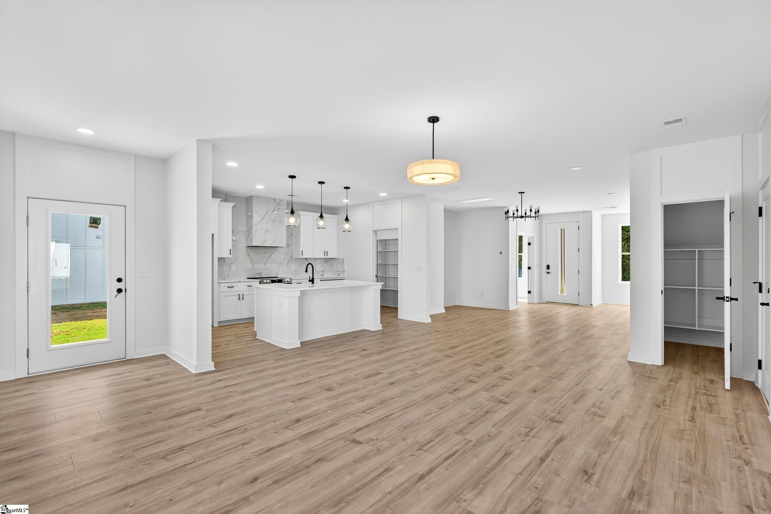 MLS #1571530 image #16