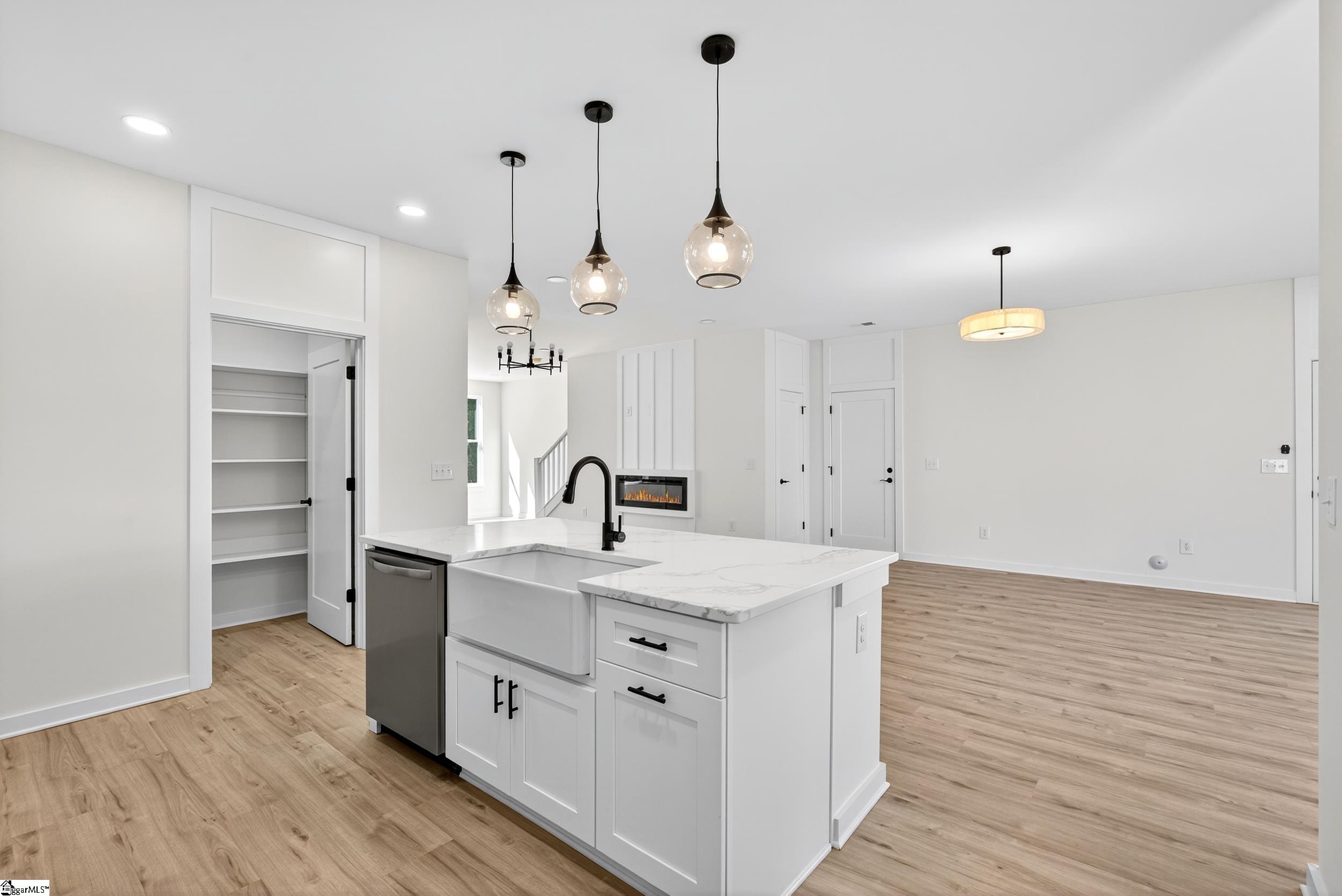 MLS #1571530 image #20