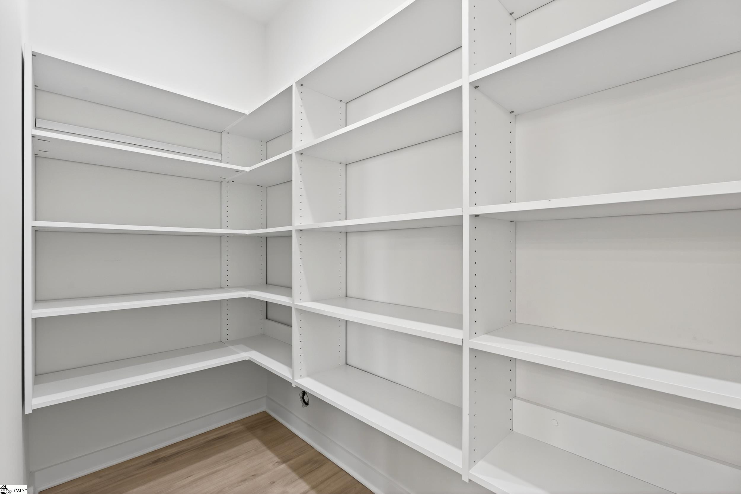 MLS #1571530 image #22