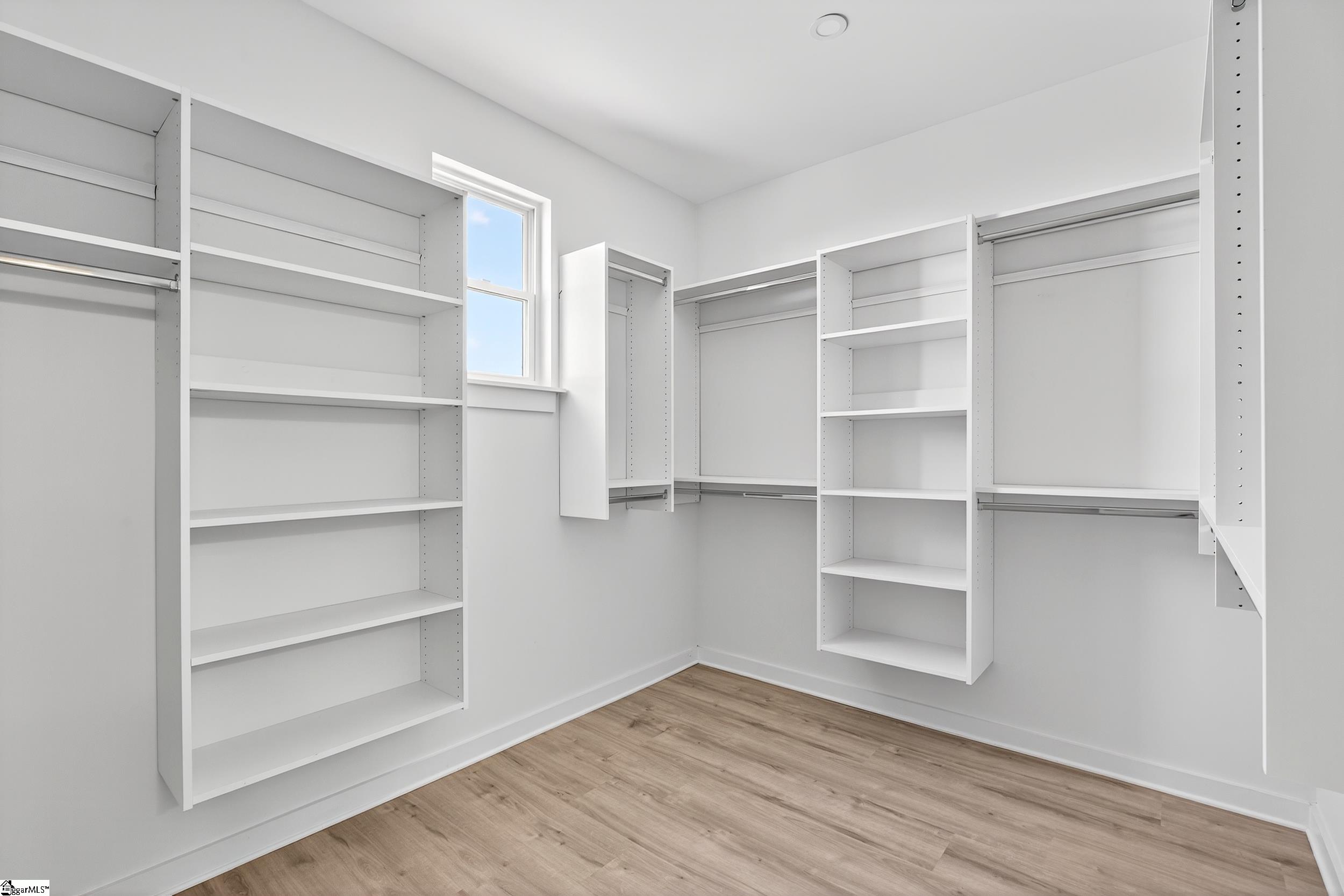 MLS #1571530 image #32