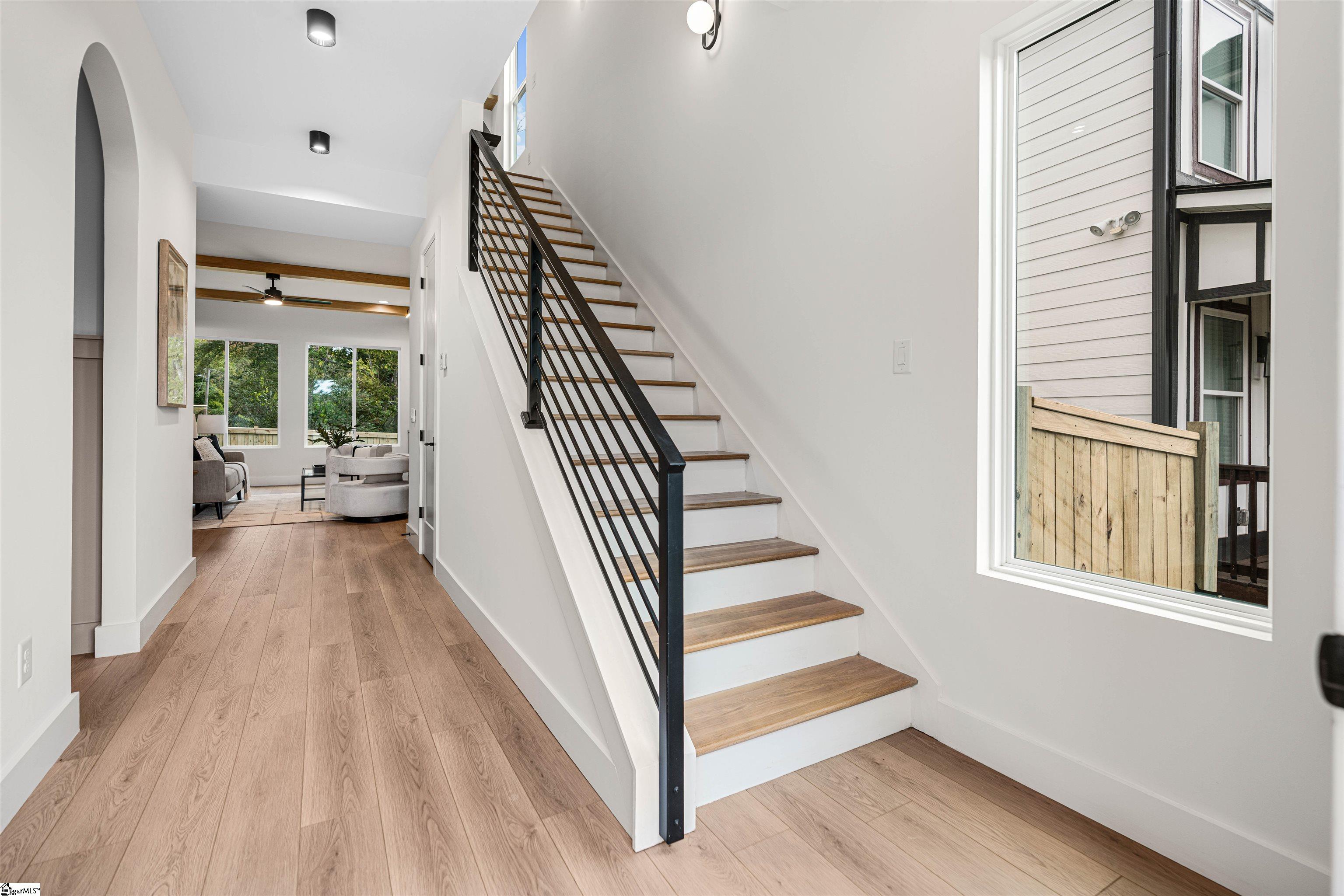 MLS #1571568 image #2