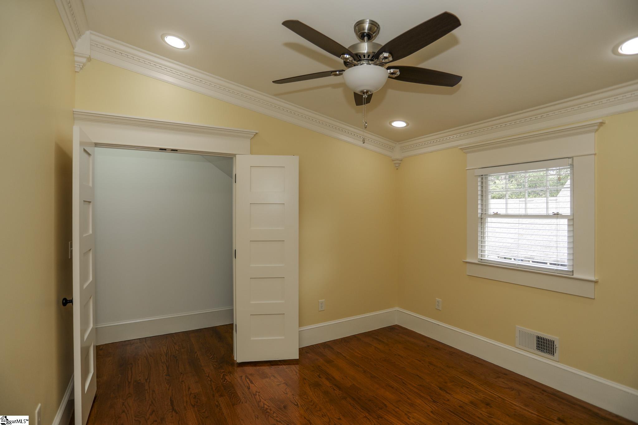 MLS #1571669 image #37