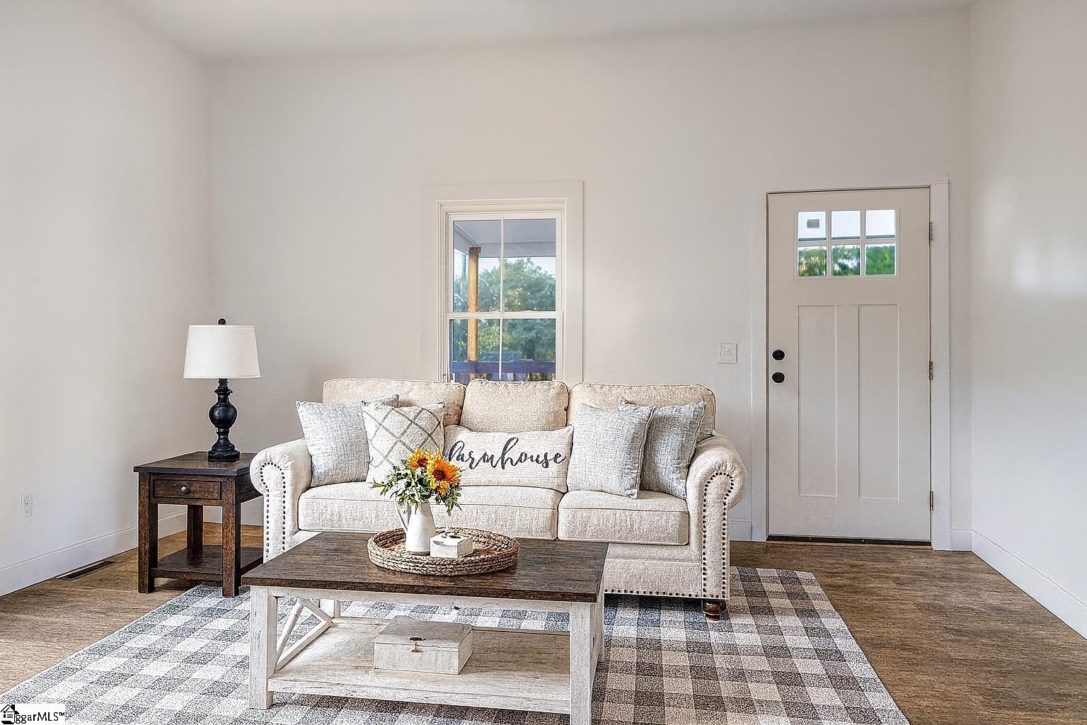 MLS #1571758 image #1