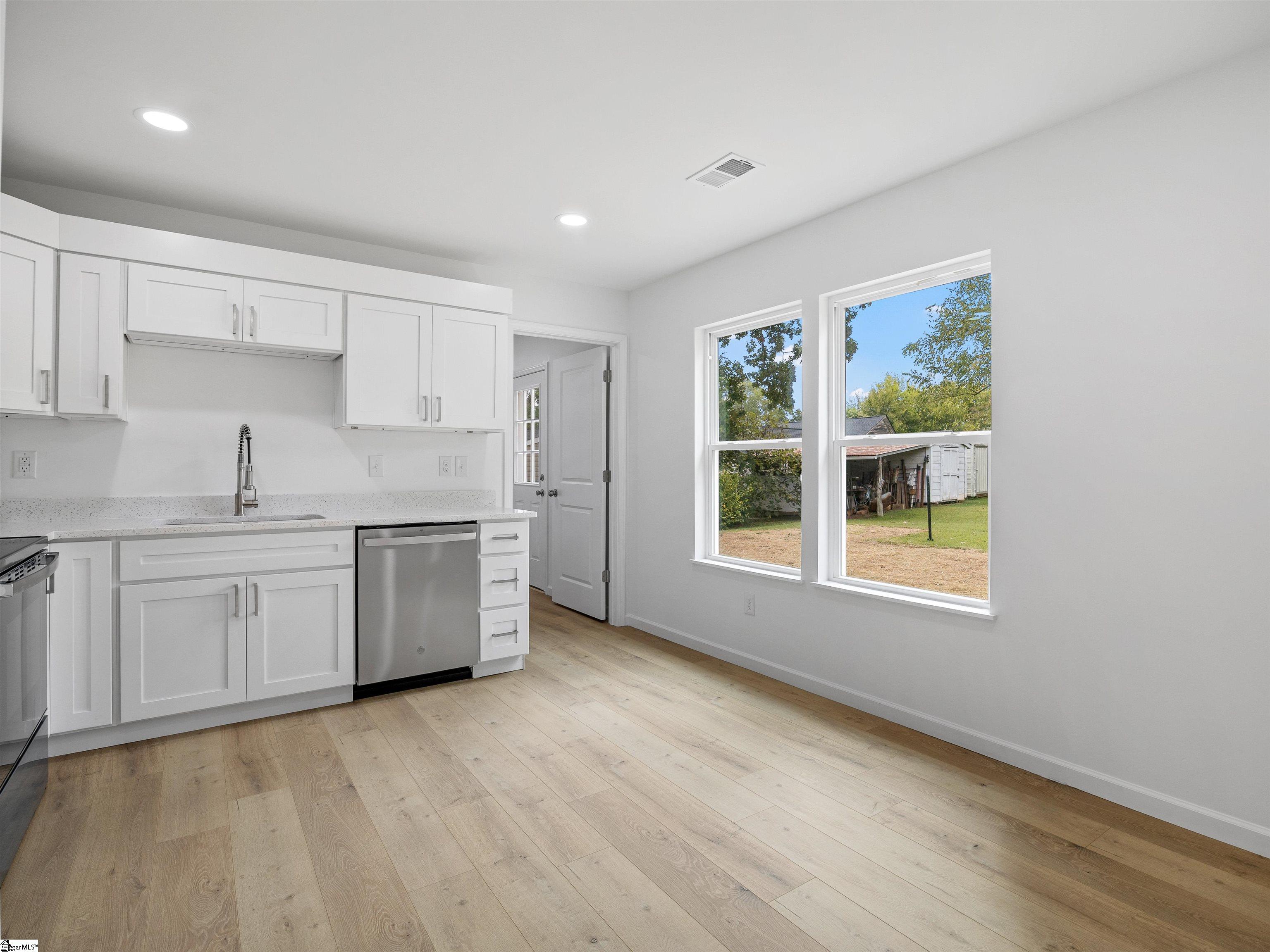 MLS #1571782 image #11