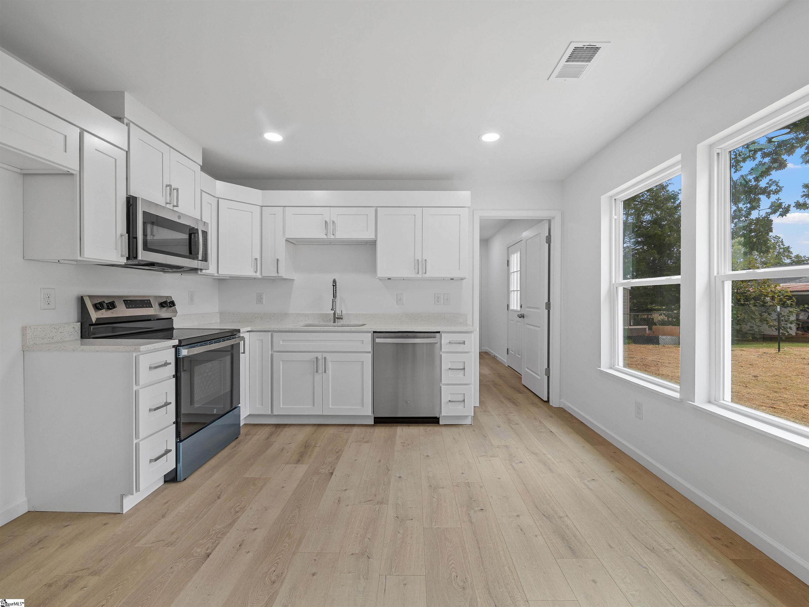 MLS #1571782 image #12