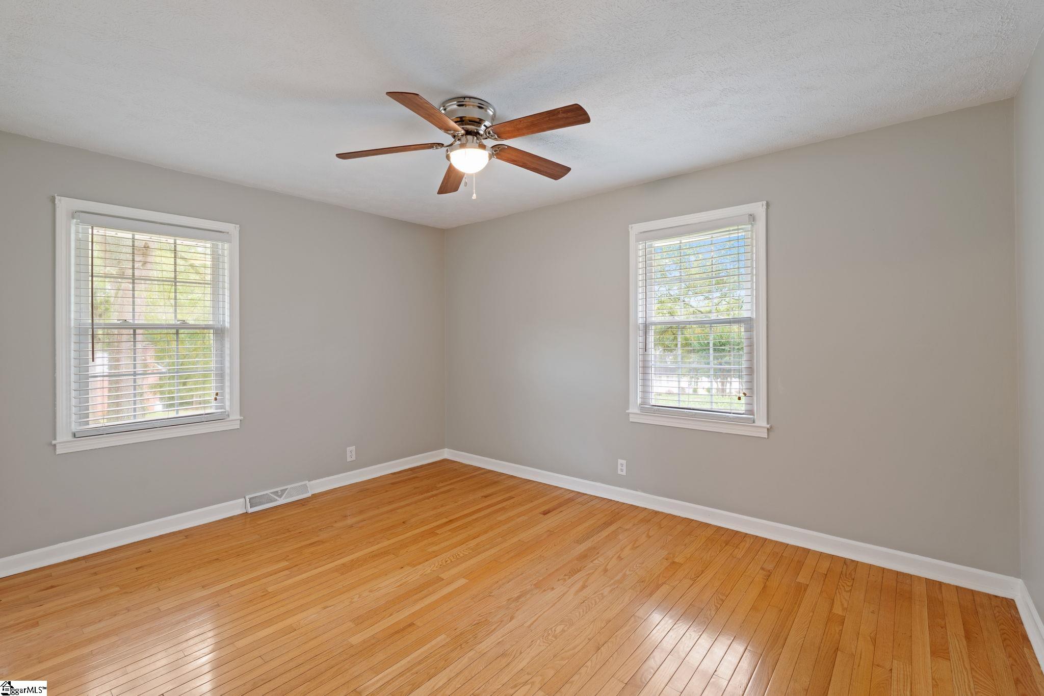 MLS #1571796 image #25