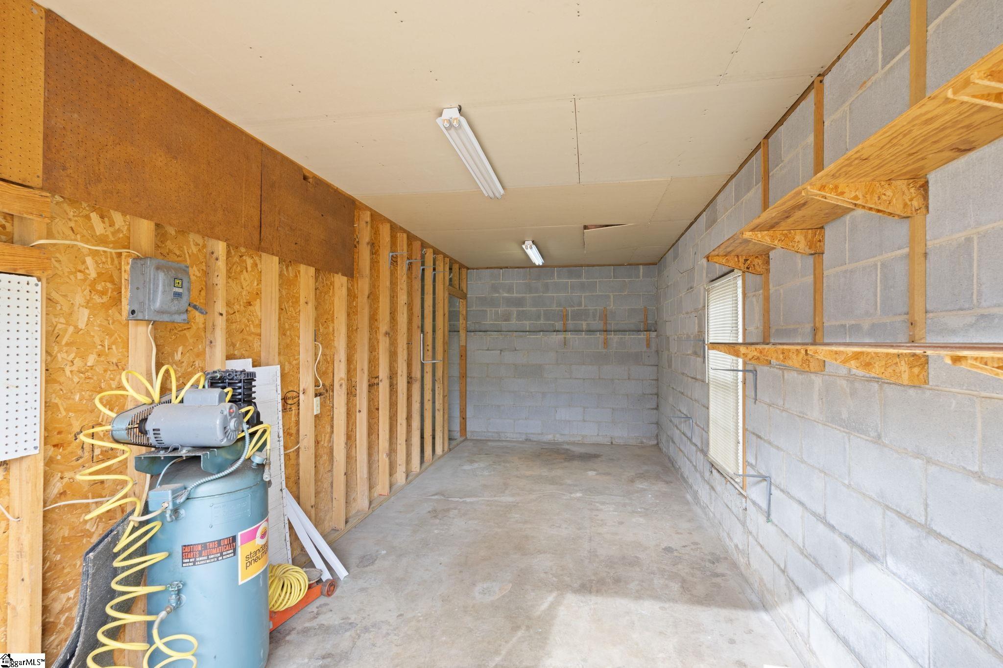 MLS #1571796 image #26