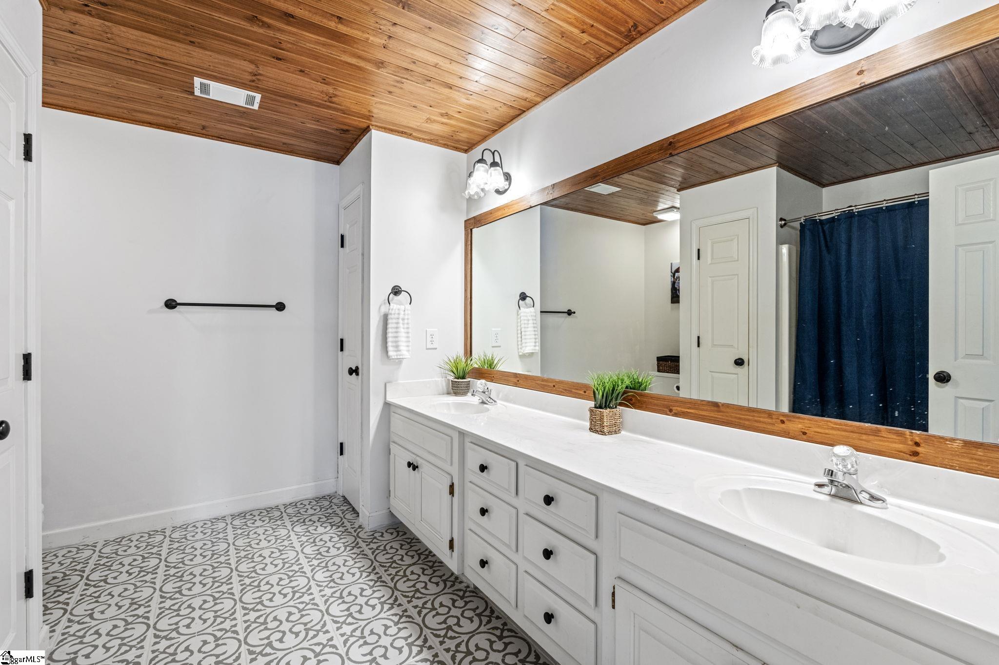 MLS #1571851 image #28