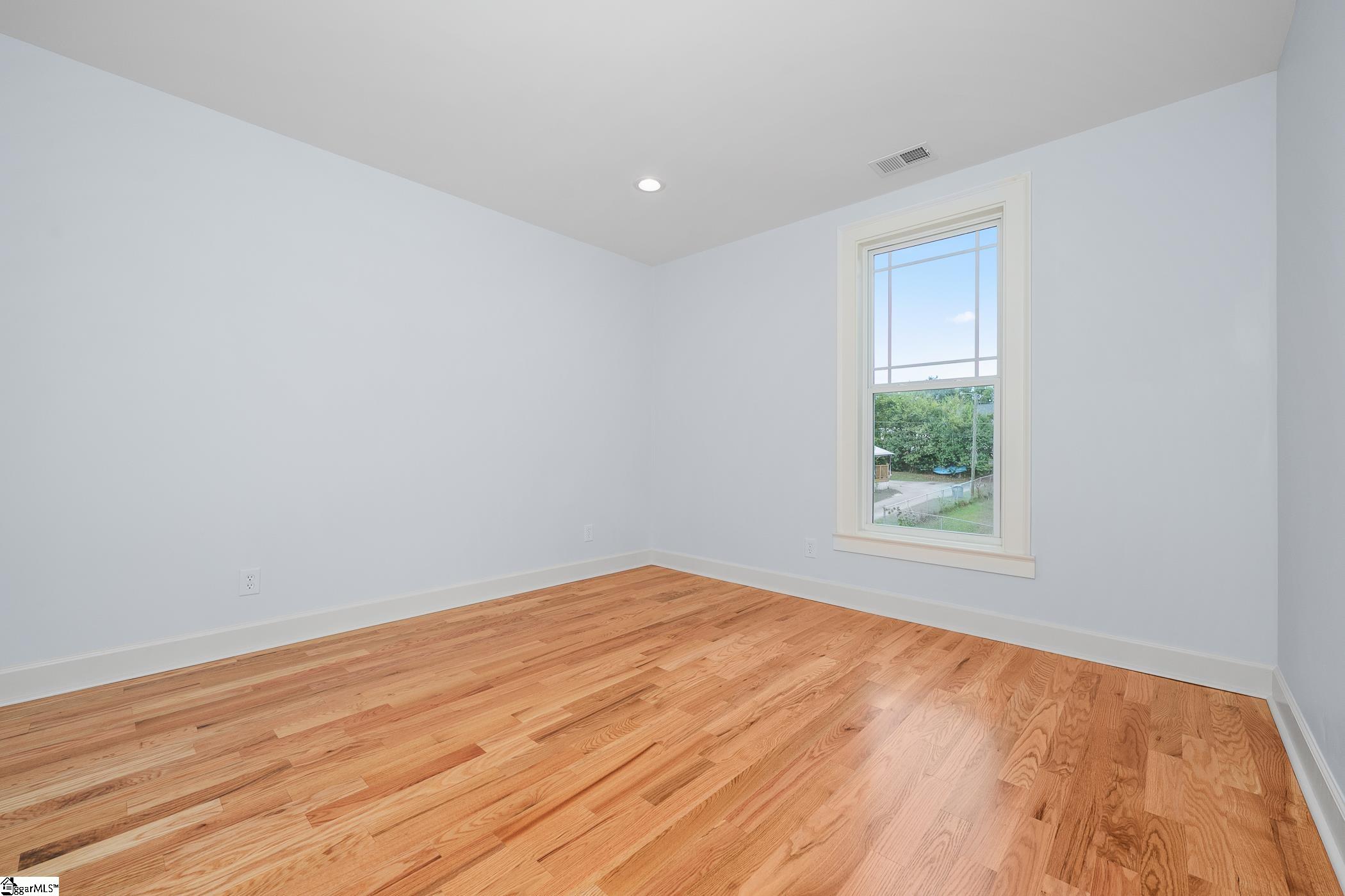 MLS #1571857 image #25