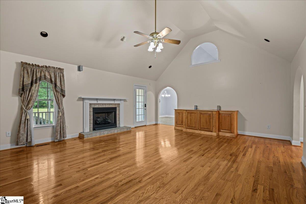 MLS #1571867 image #11