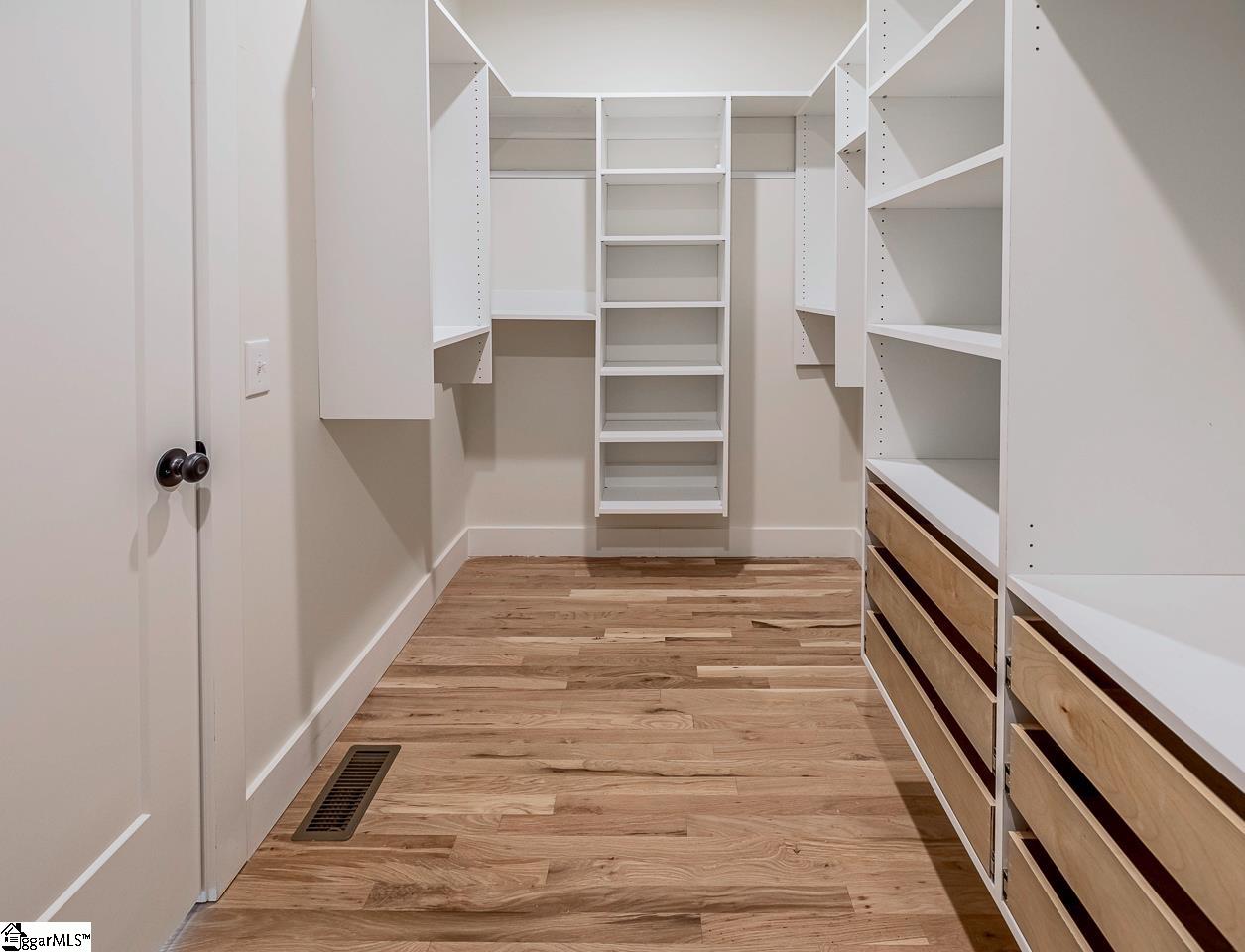 MLS #1571872 image #17