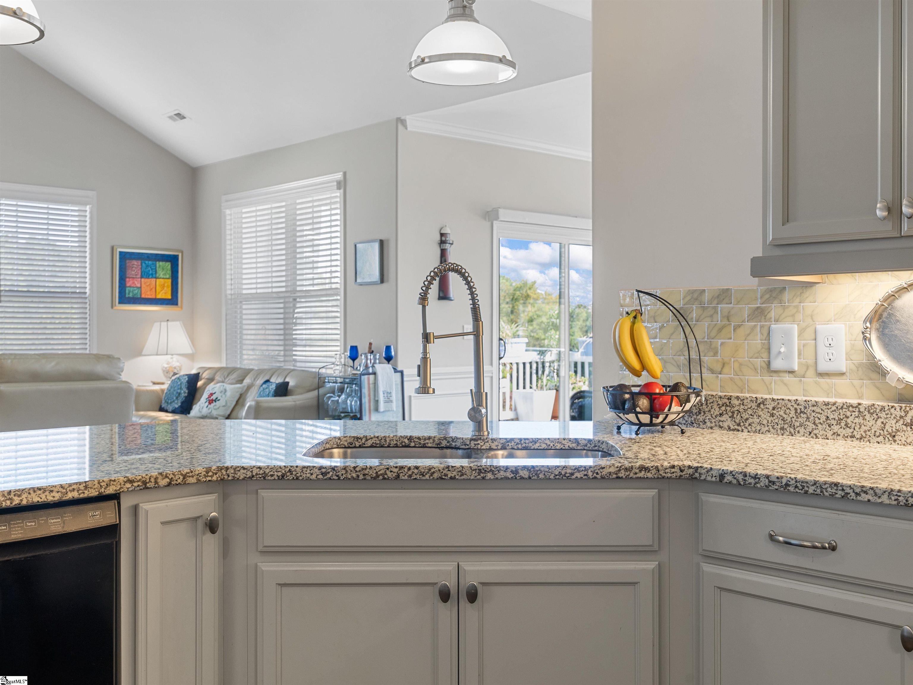 MLS #1571905 image #16